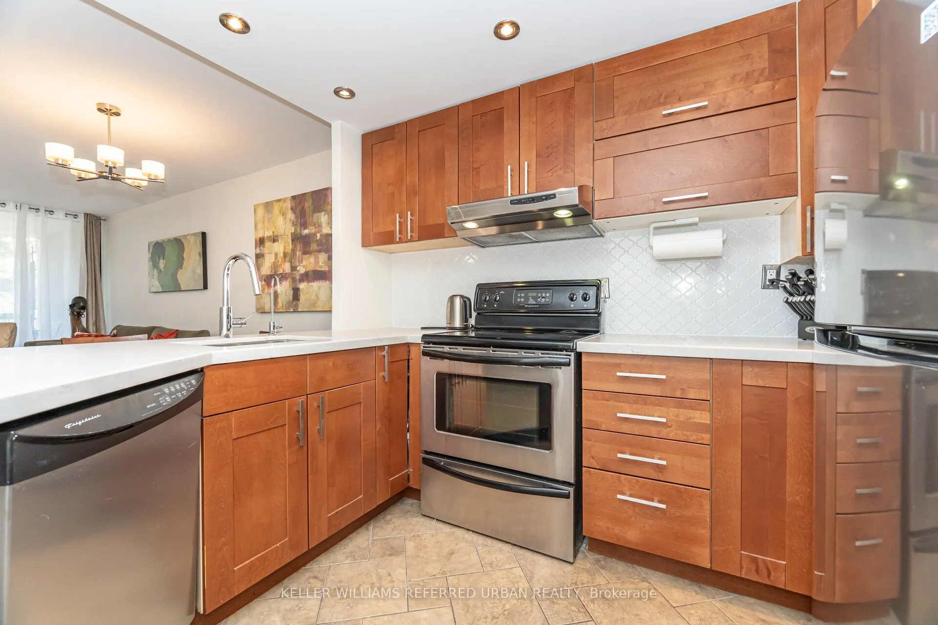 77 Maitland Place, #107