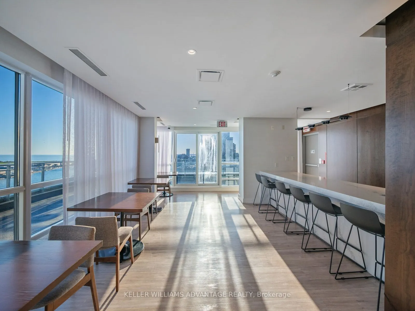 410 Queens Quay W, #UPH3