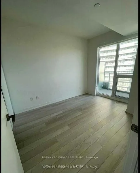115 Mcmahon Drive, #1507