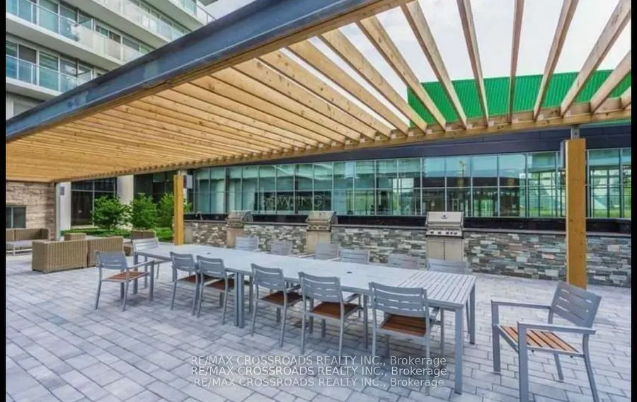 115 Mcmahon Drive, #1507