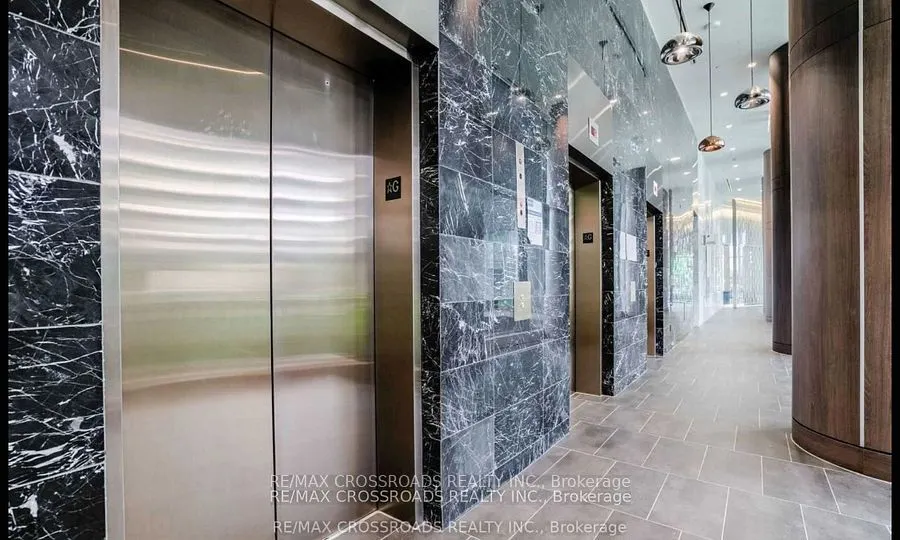 115 Mcmahon Drive, #1507