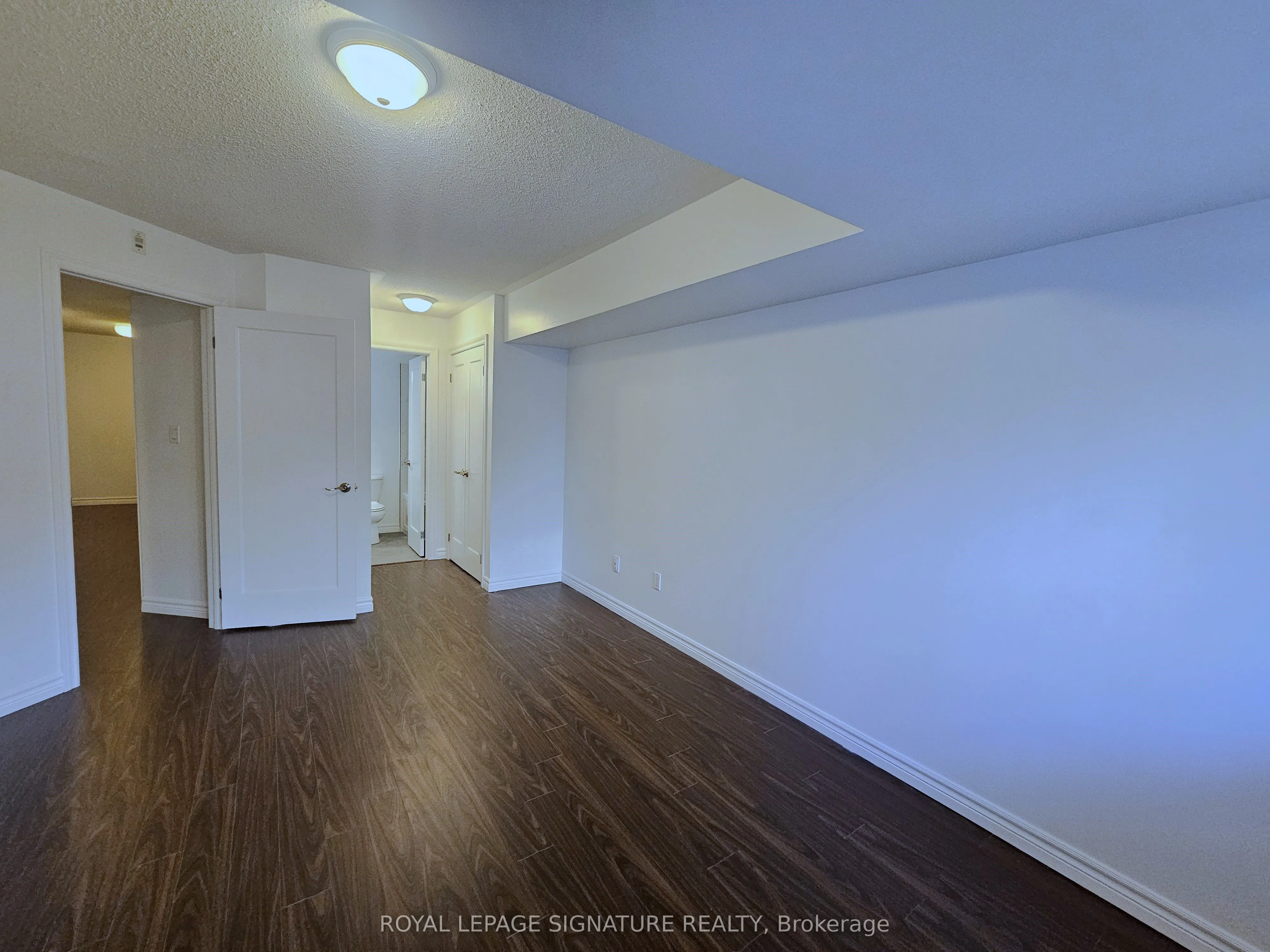 118 Finch Avenue W, #23