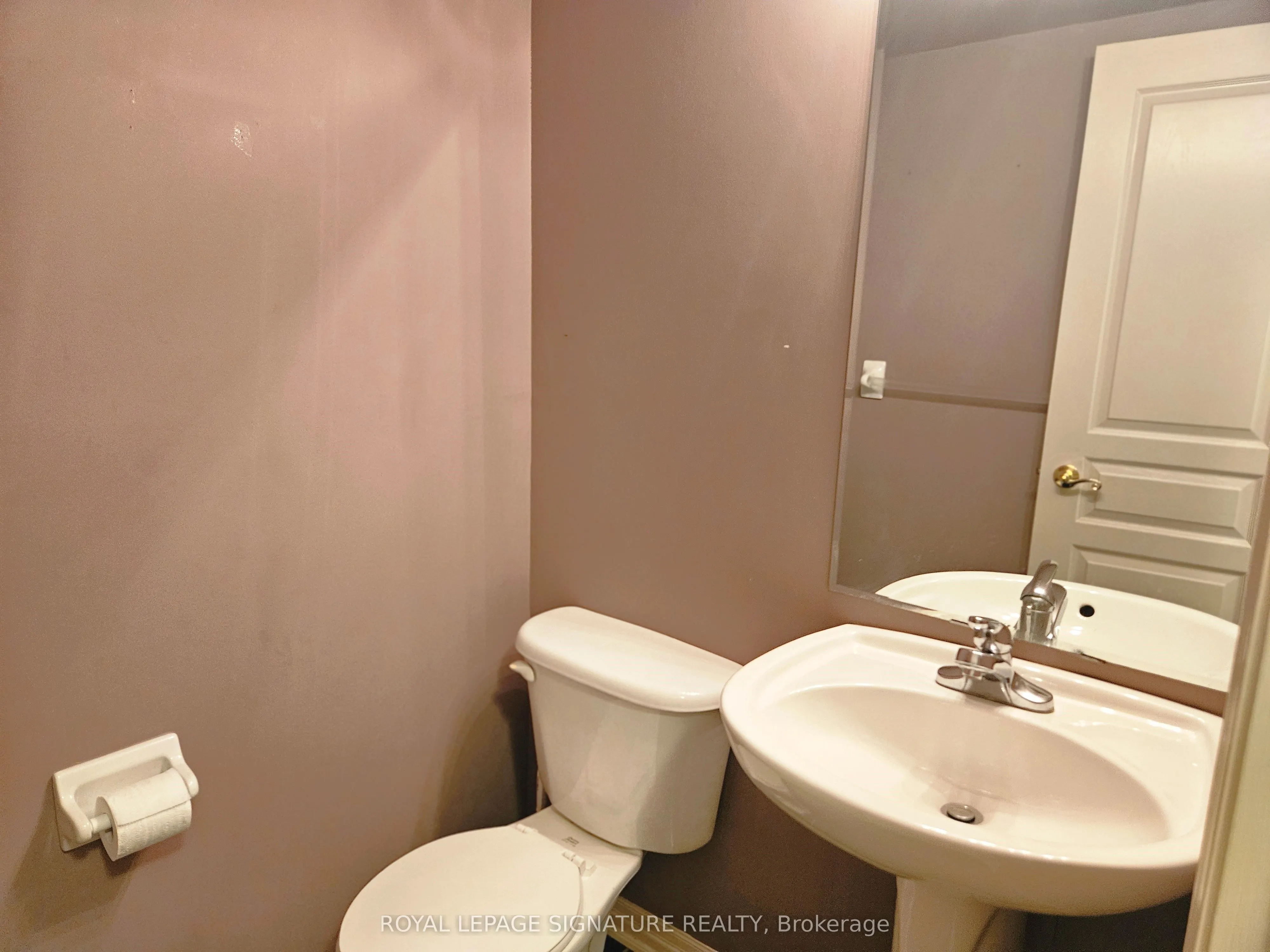 118 Finch Avenue W, #23
