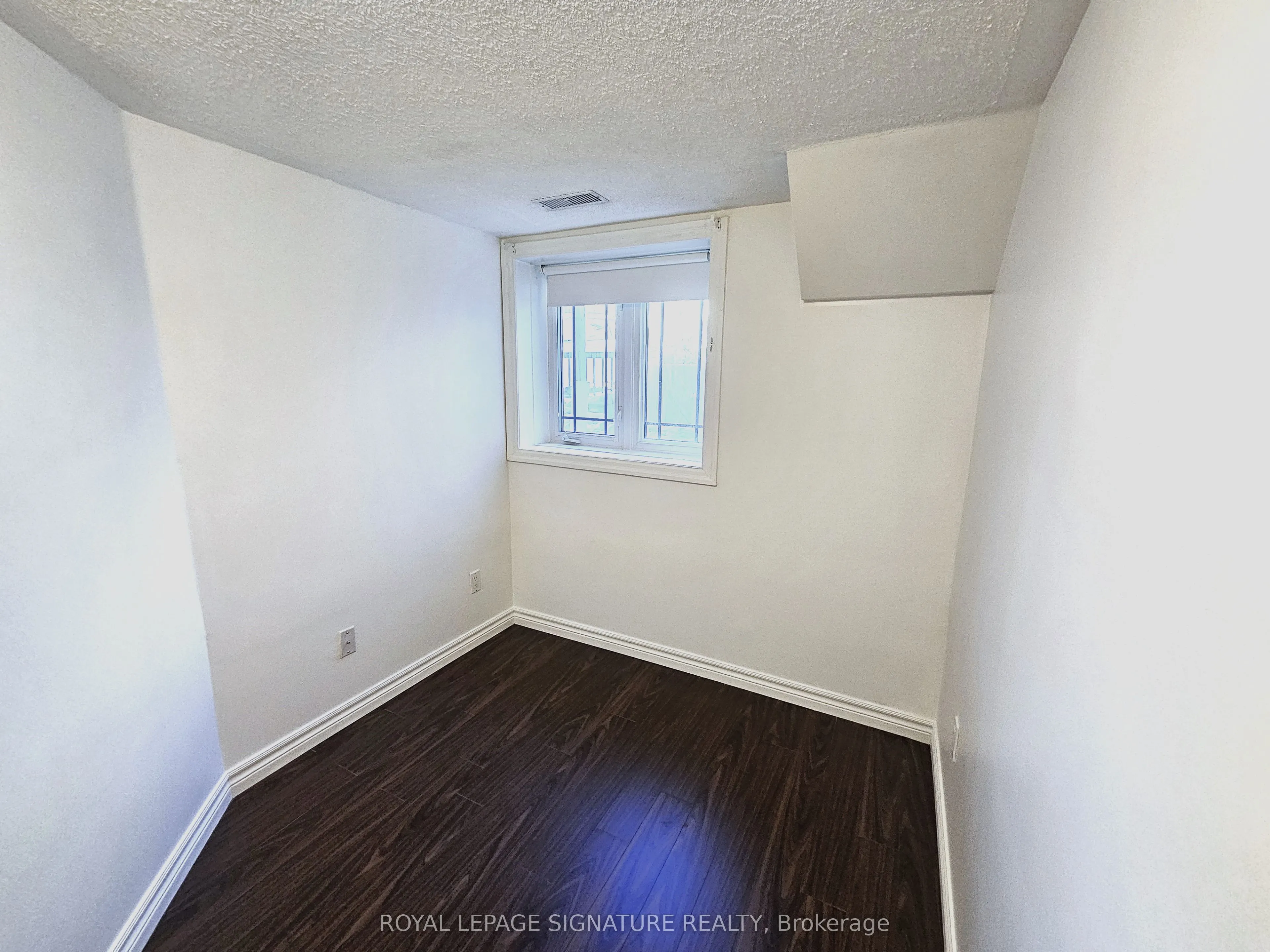 118 Finch Avenue W, #23