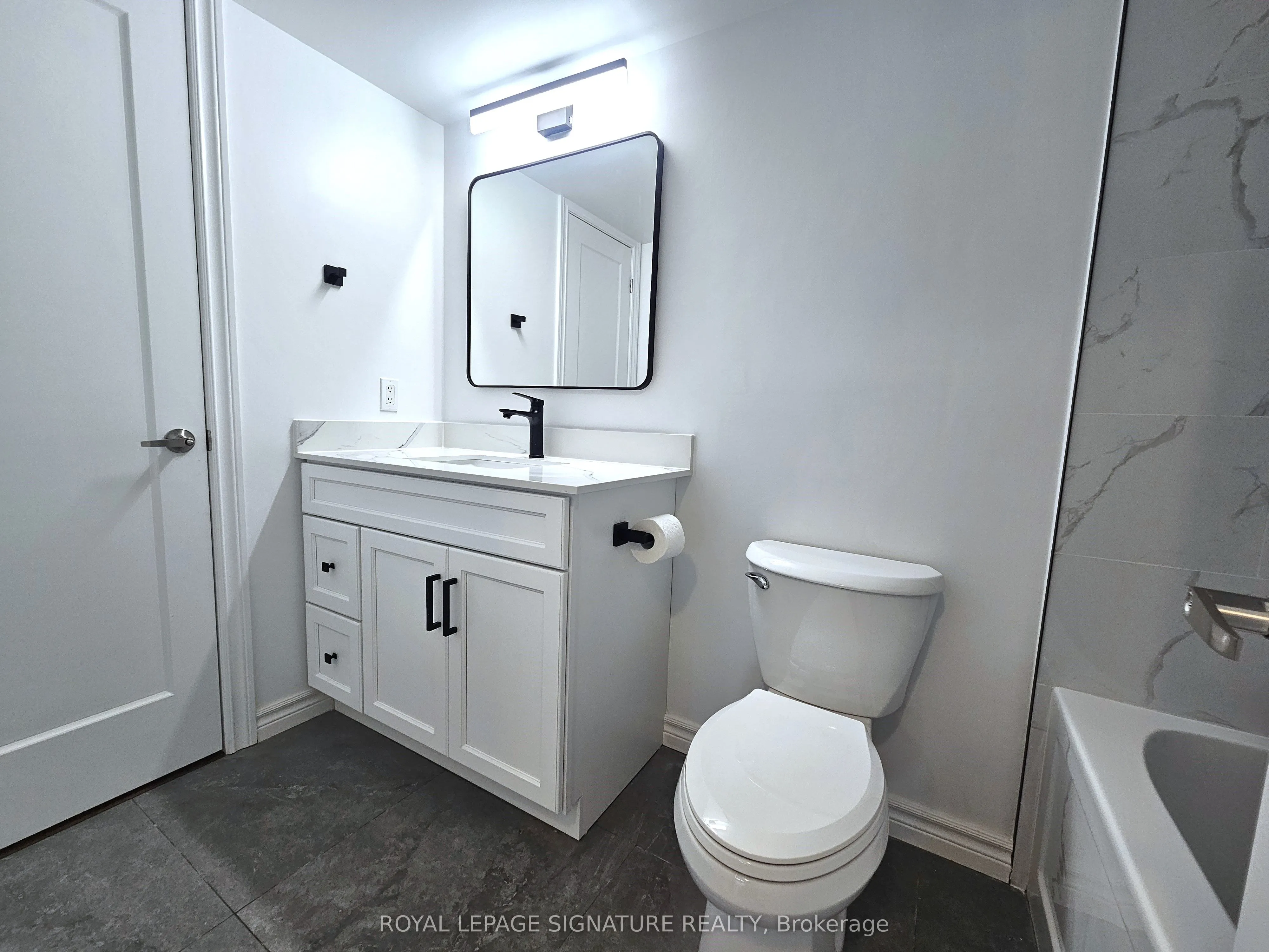 118 Finch Avenue W, #23