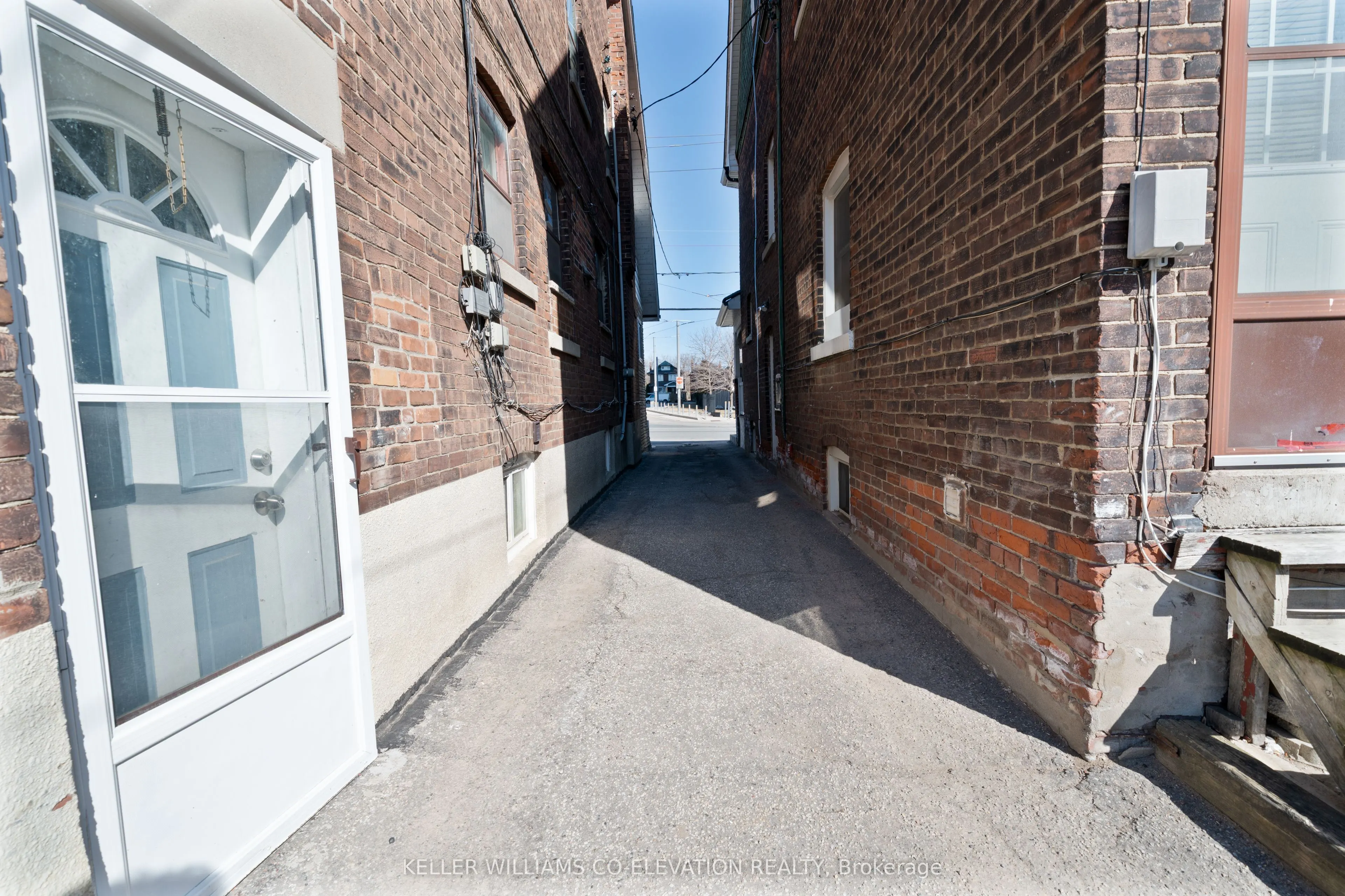 172 Oakwood Avenue