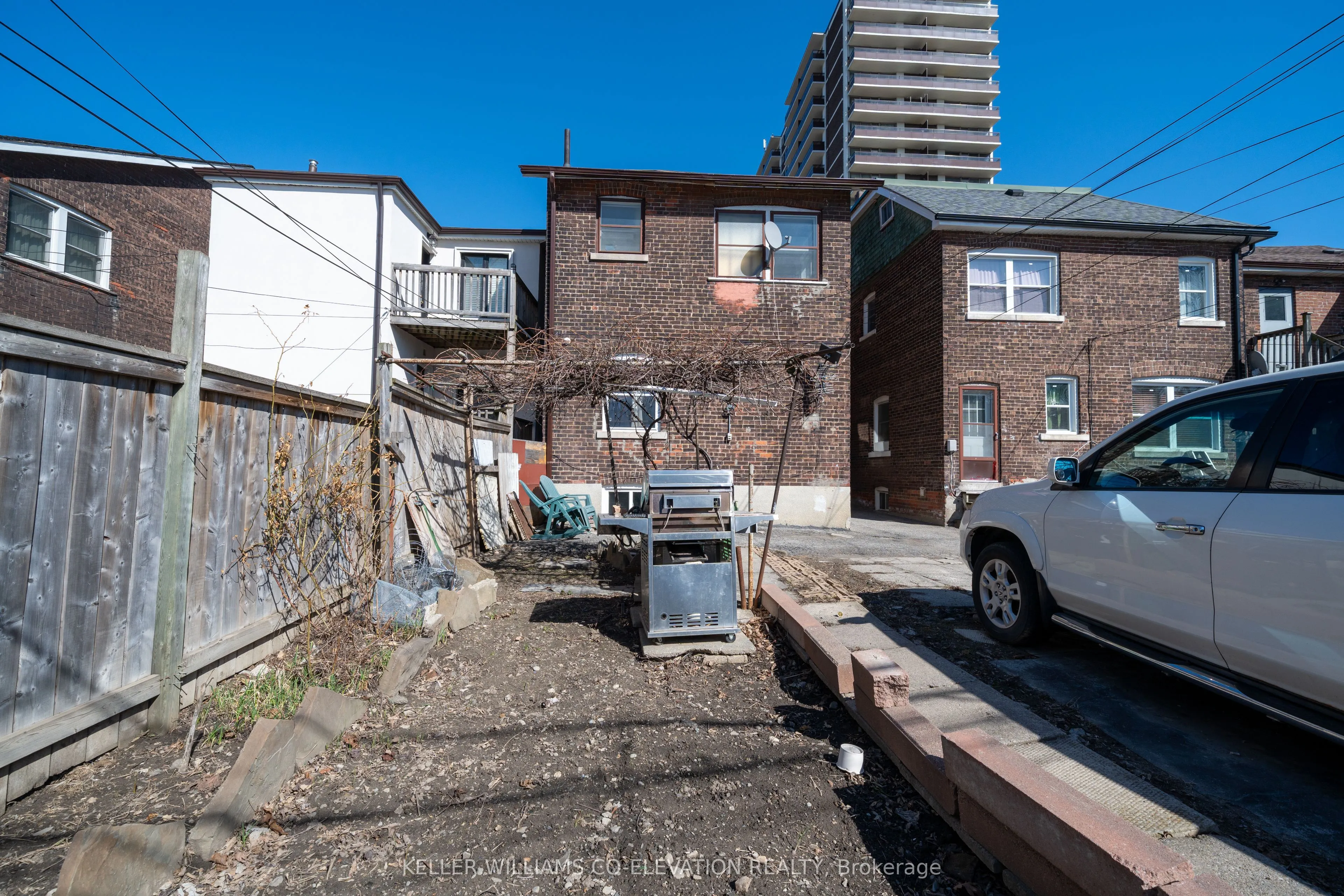 172 Oakwood Avenue