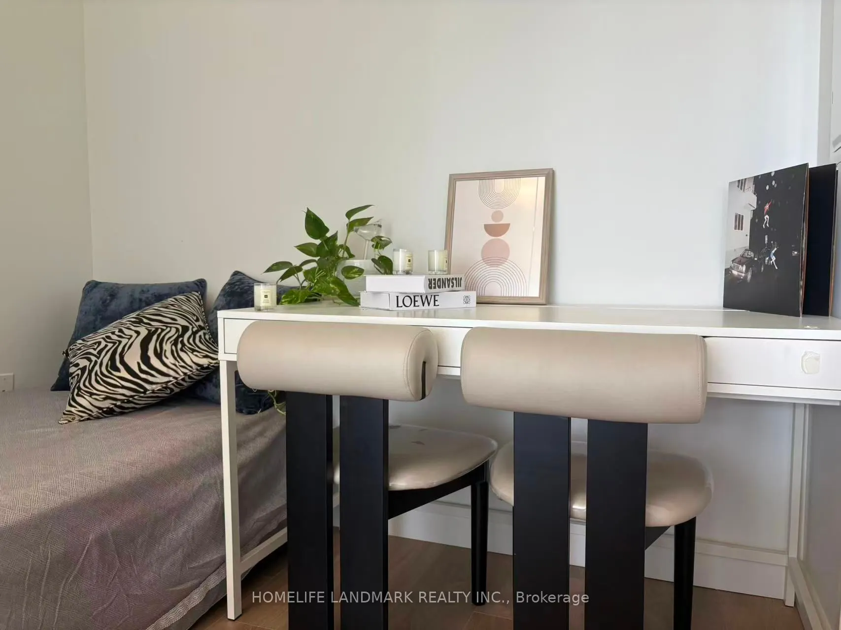 95 Mcmahon Drive, #1807