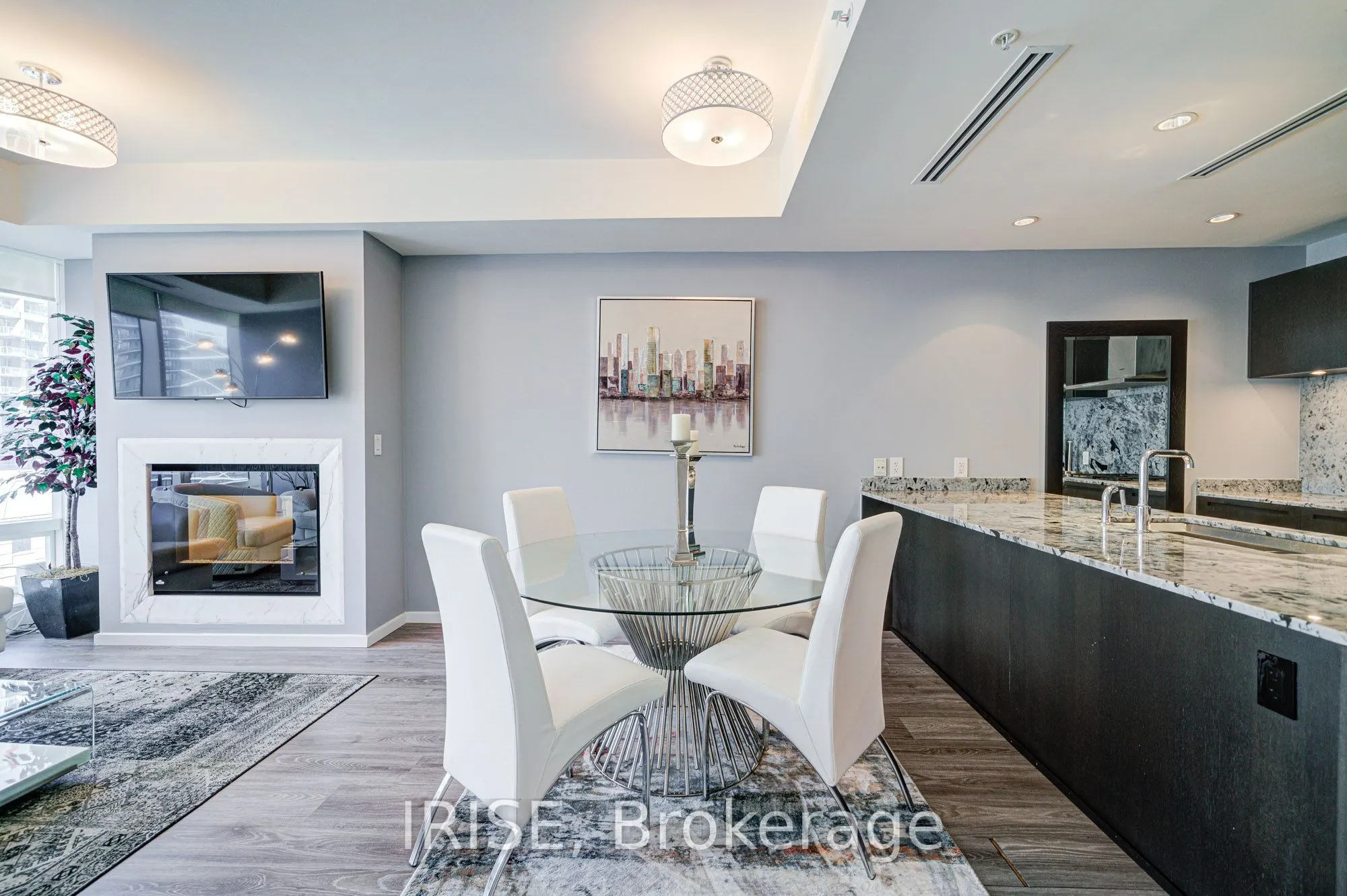 180 University Avenue, #1904