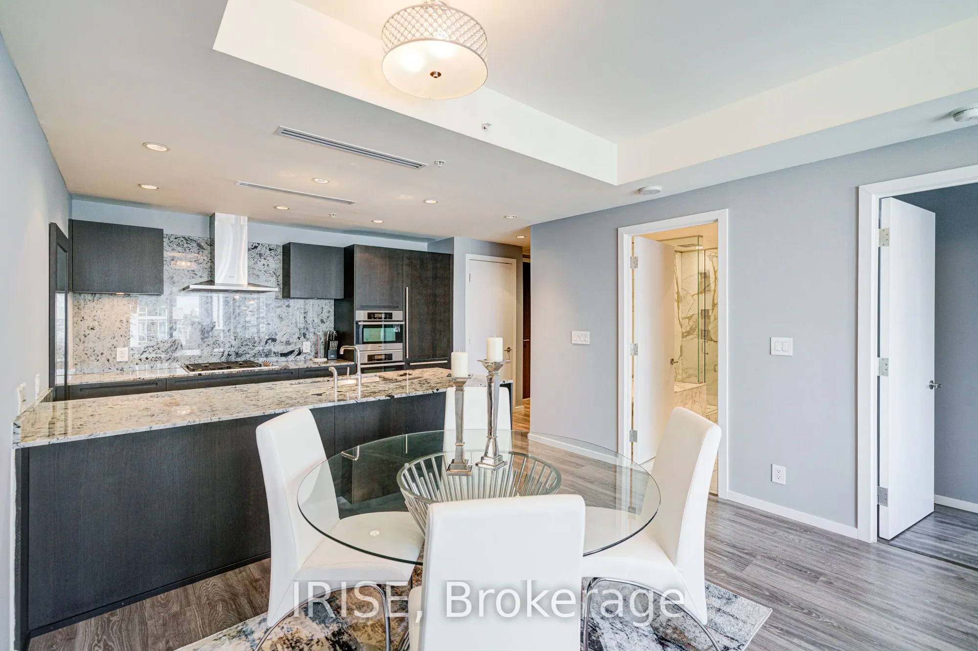 180 University Avenue, #1904