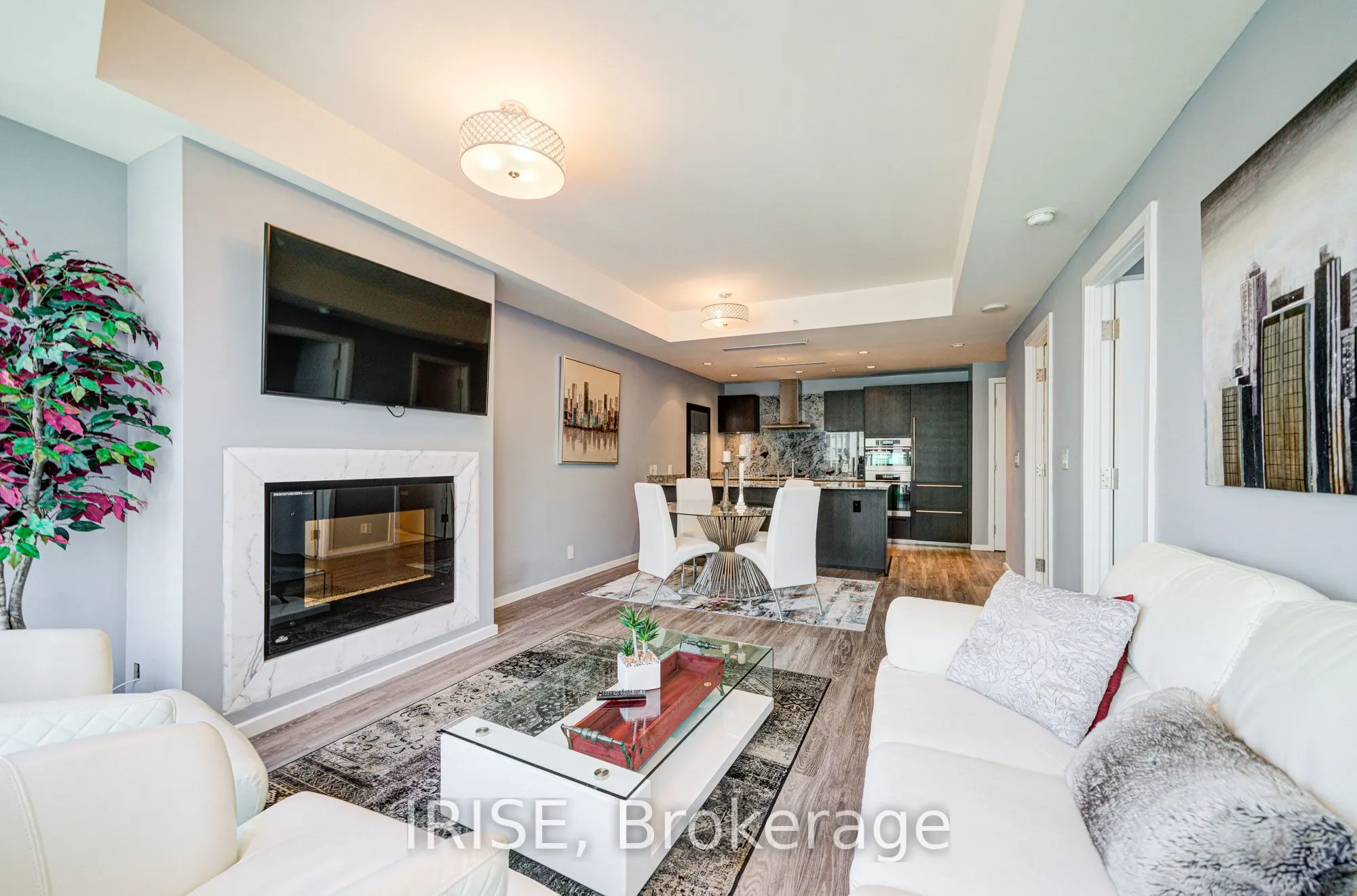 180 University Avenue, #1904