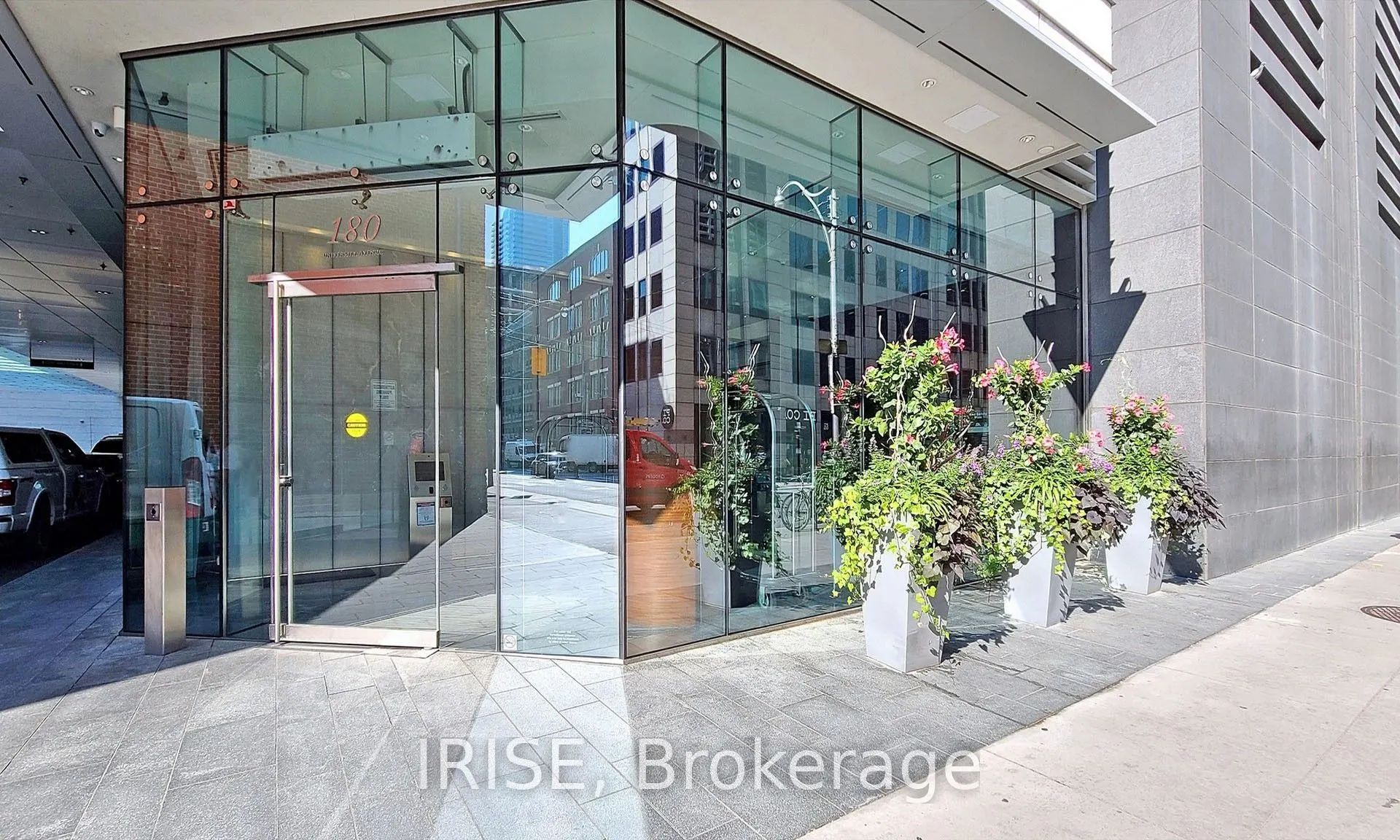 180 University Avenue, #1904
