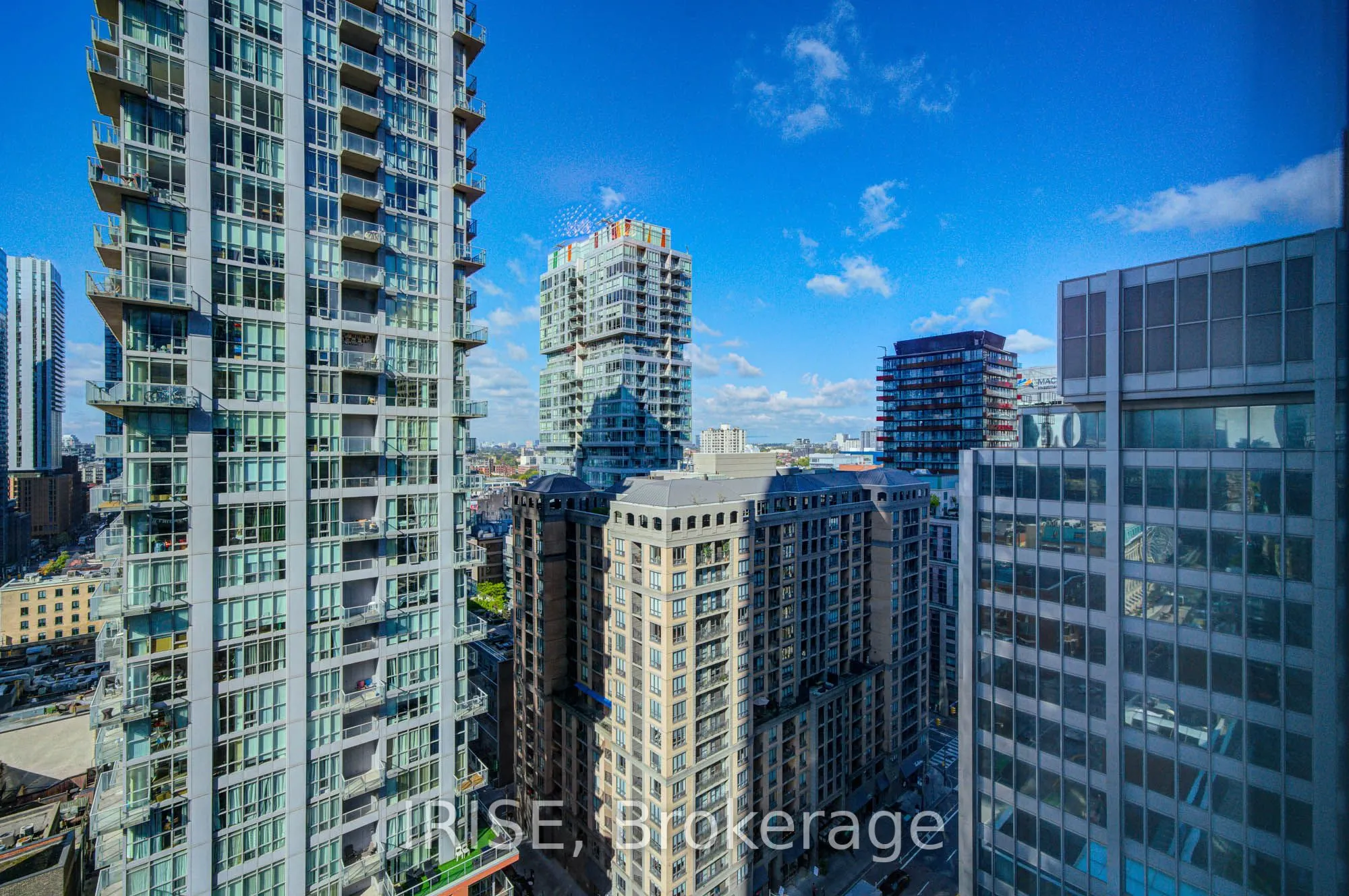180 University Avenue, #1904