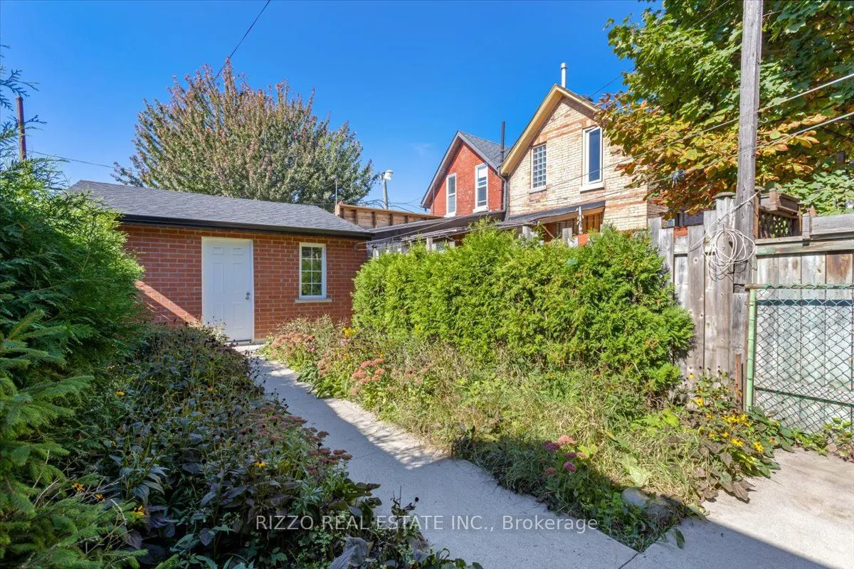 196 Claremont Street