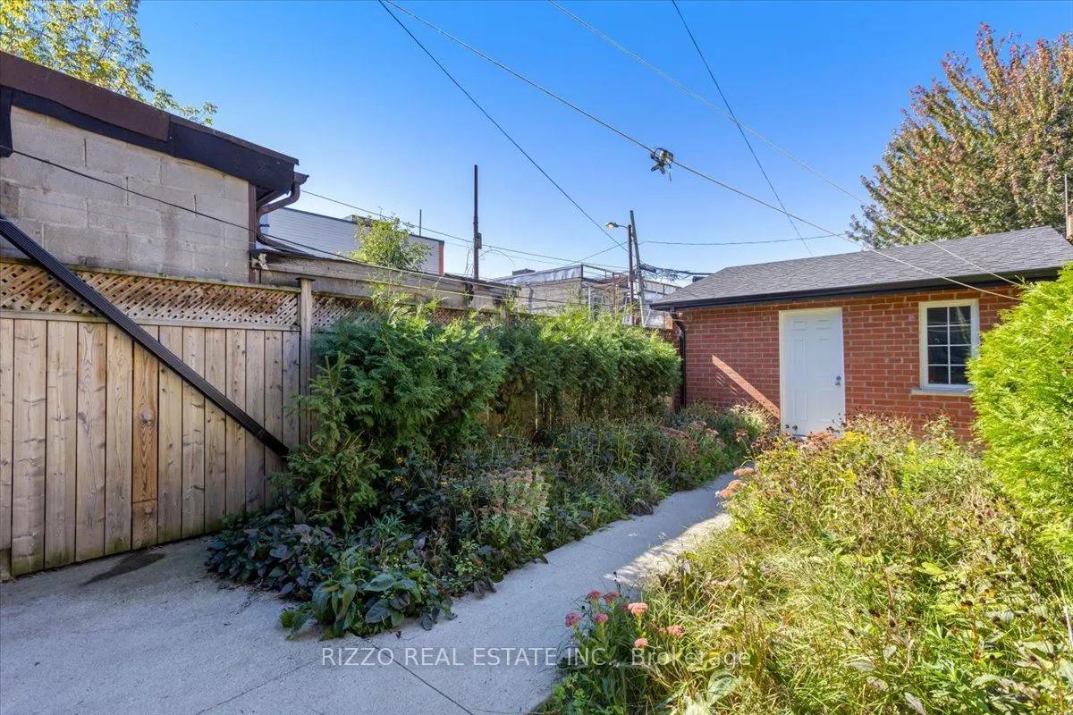 196 Claremont Street