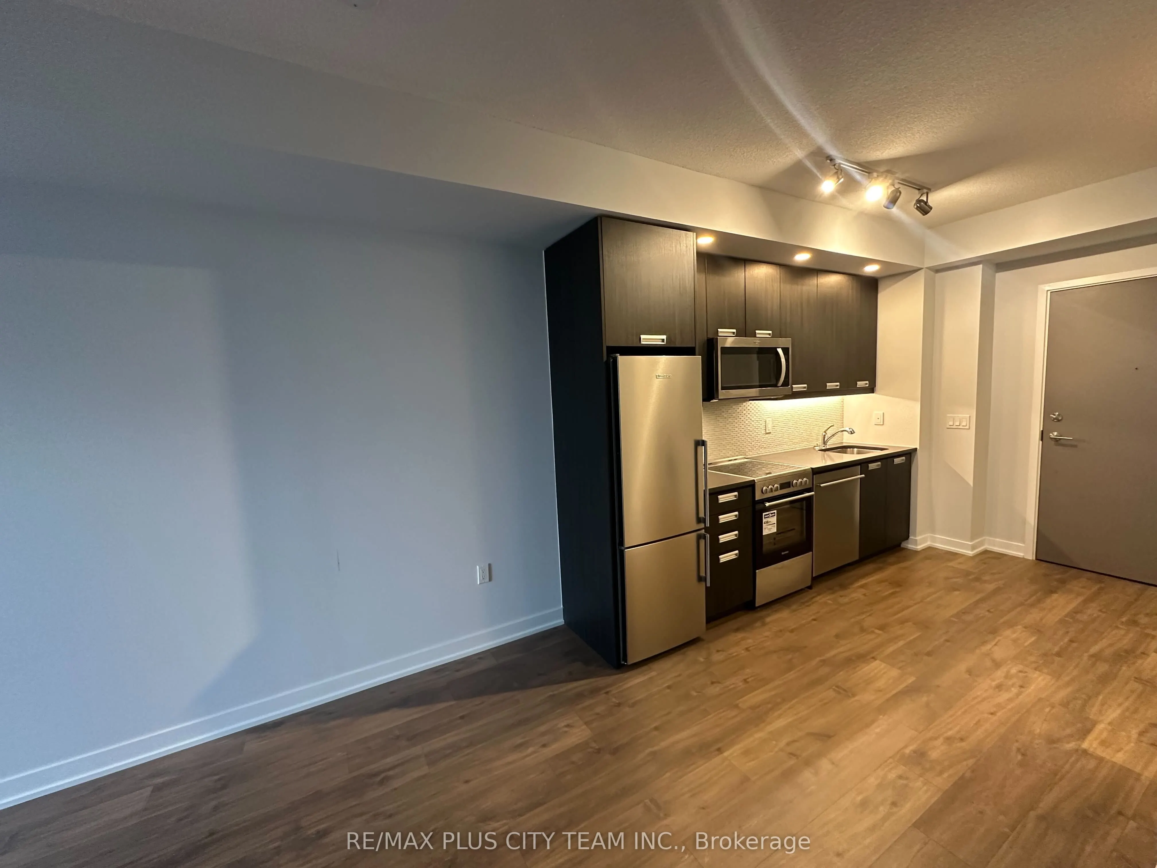 99 John Street, #3005