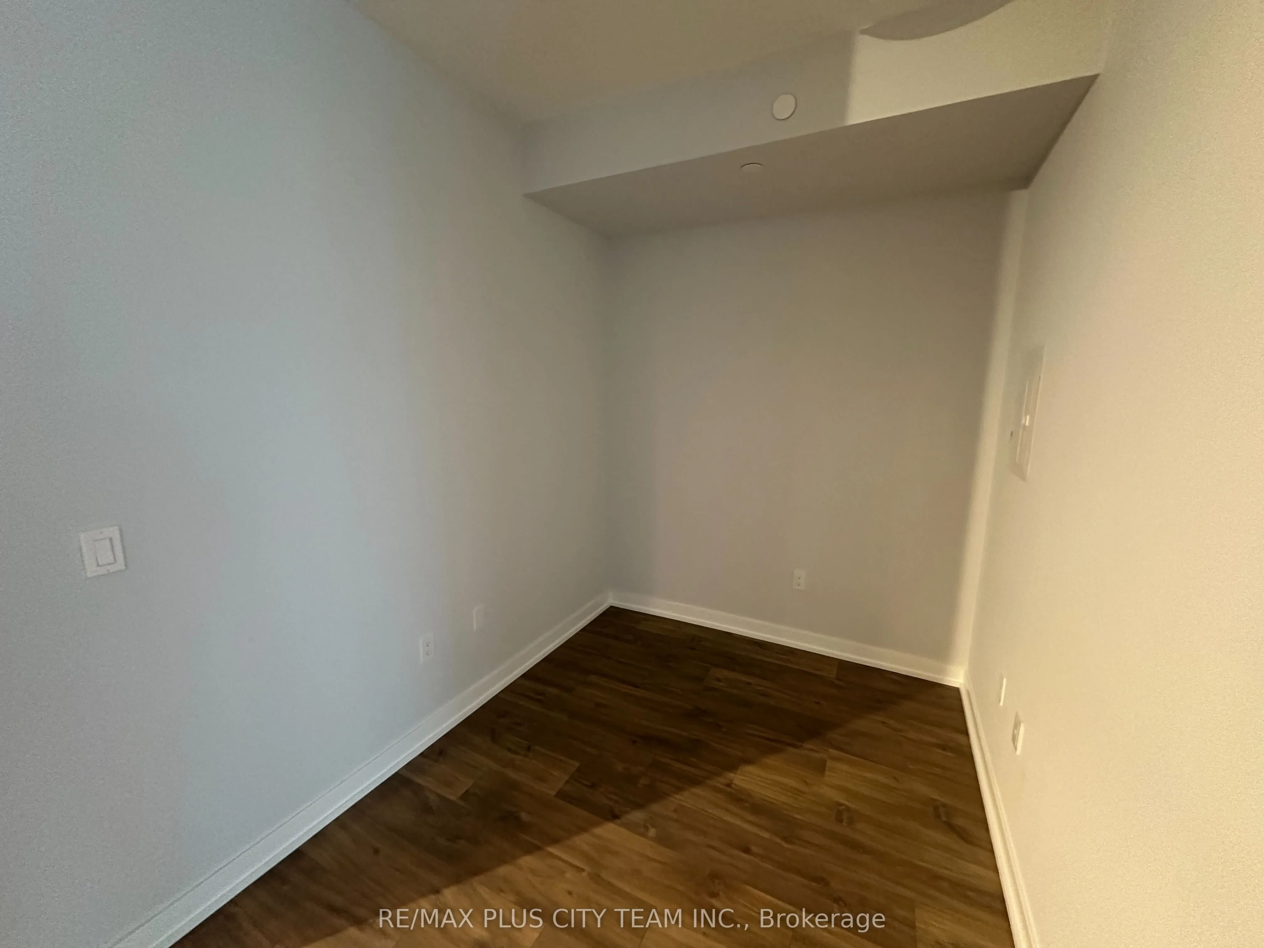 99 John Street, #3005