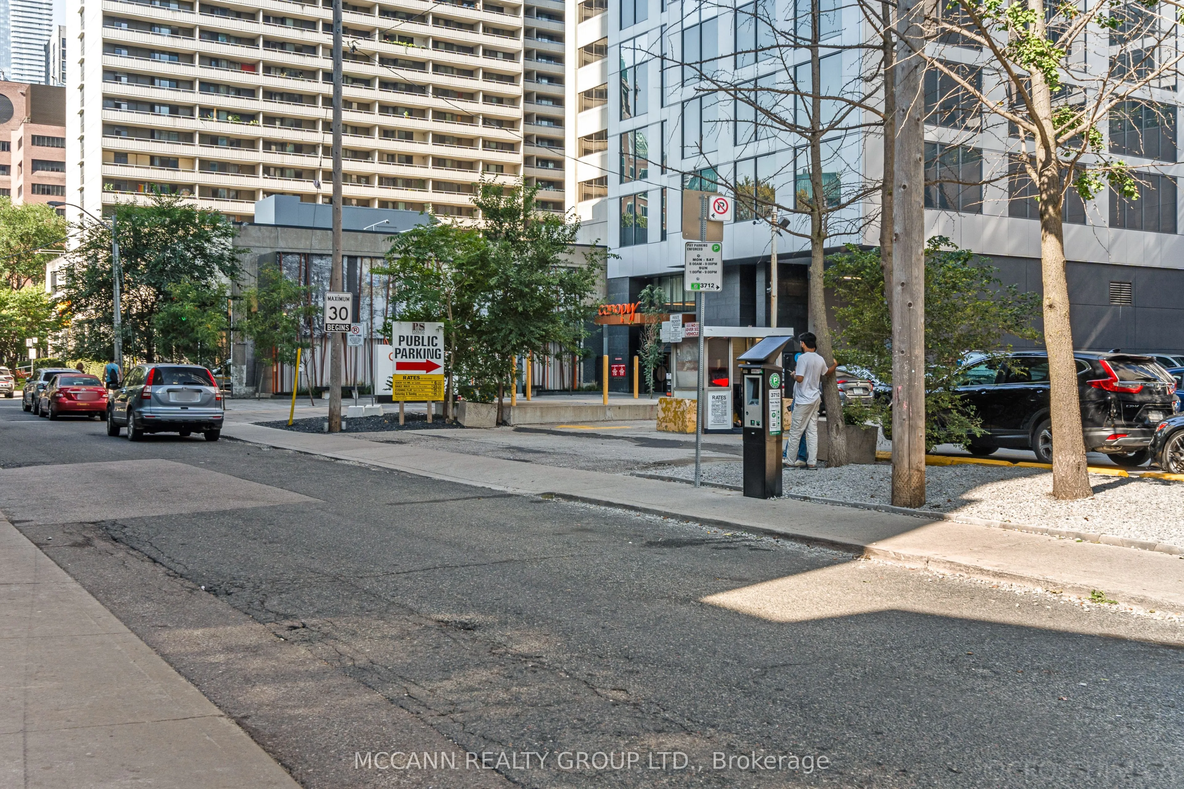 600 Sherbourne Street, #502