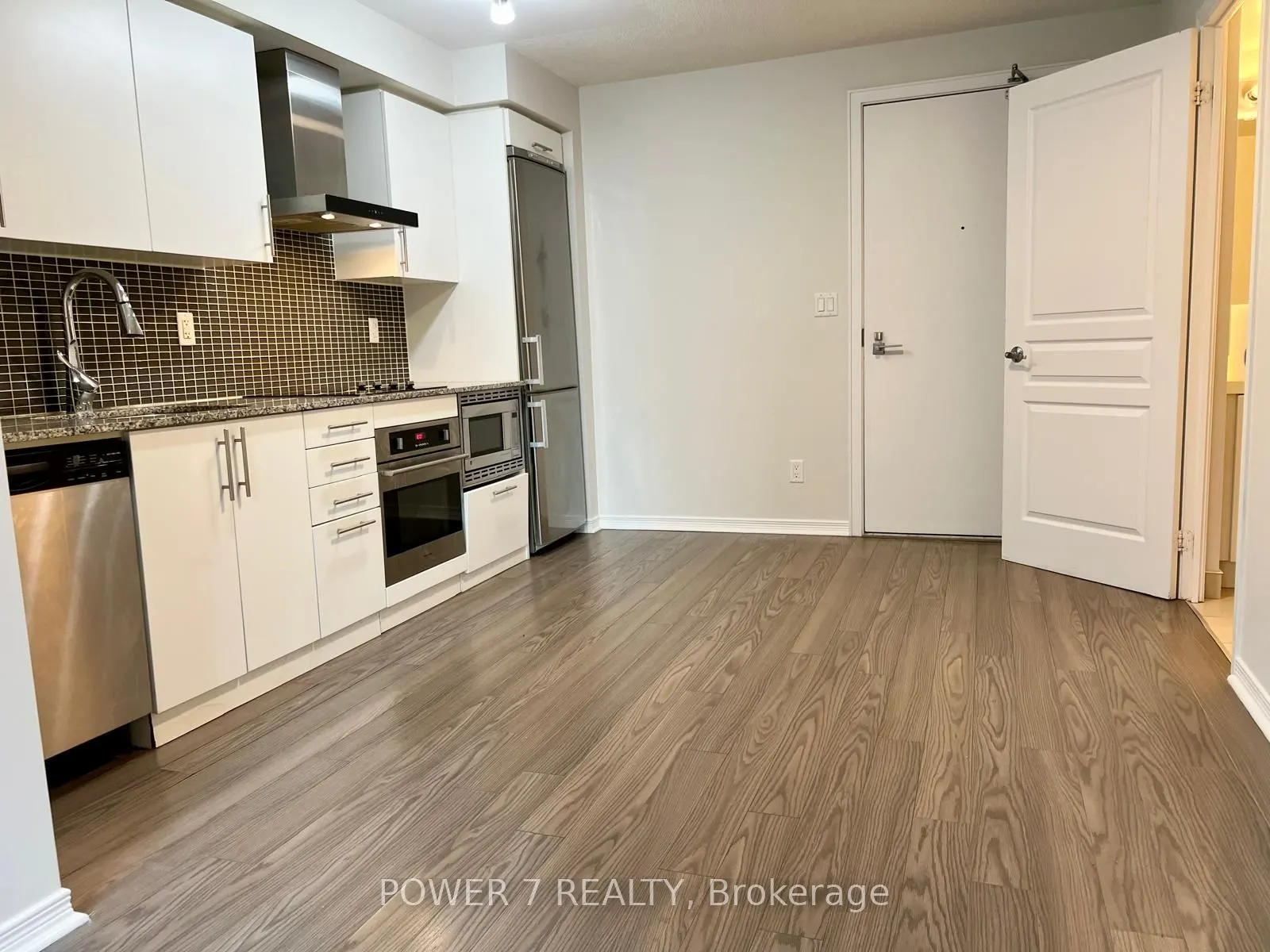 352 Front Street W, #102