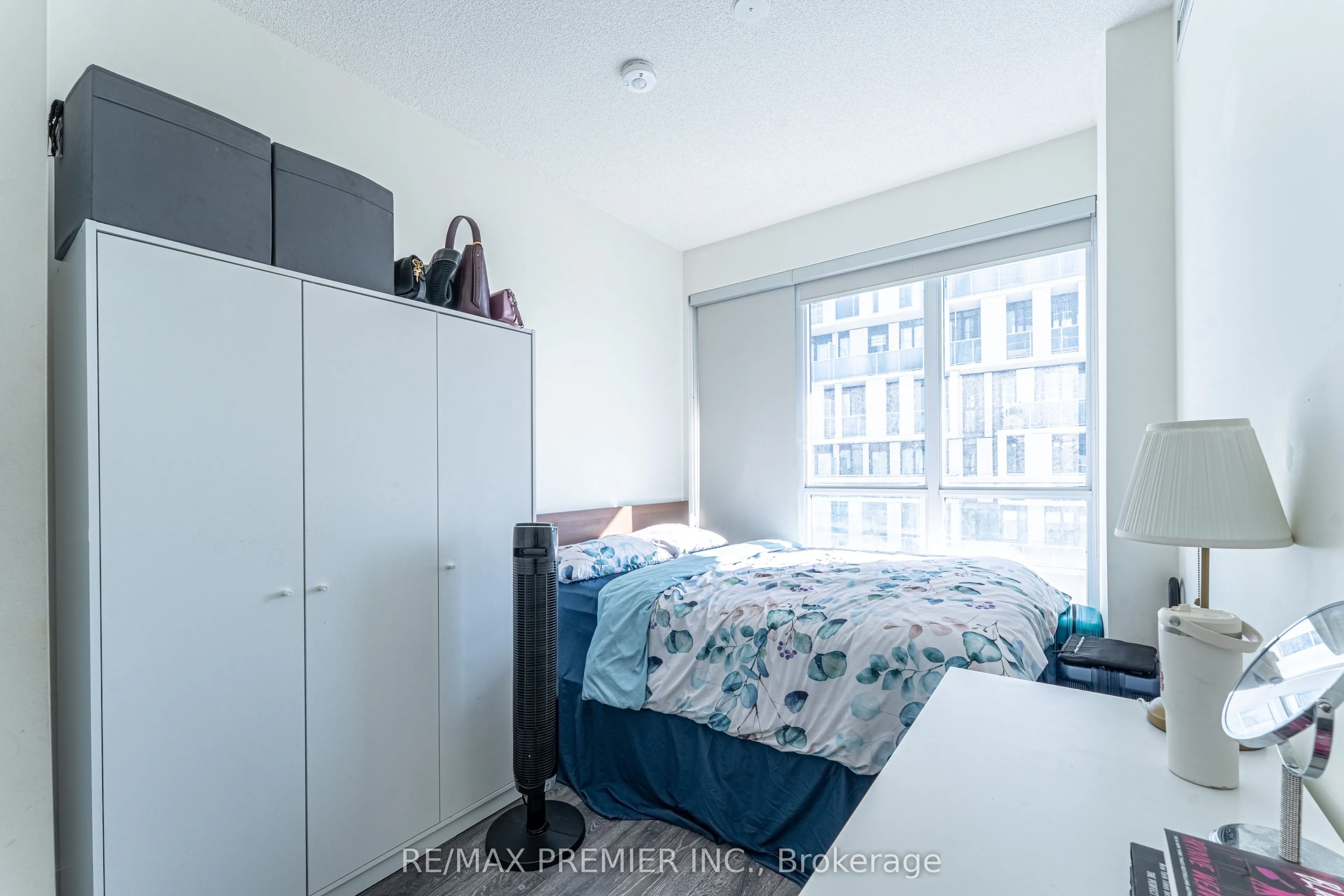 180 Fairview Mall Drive, #1511
