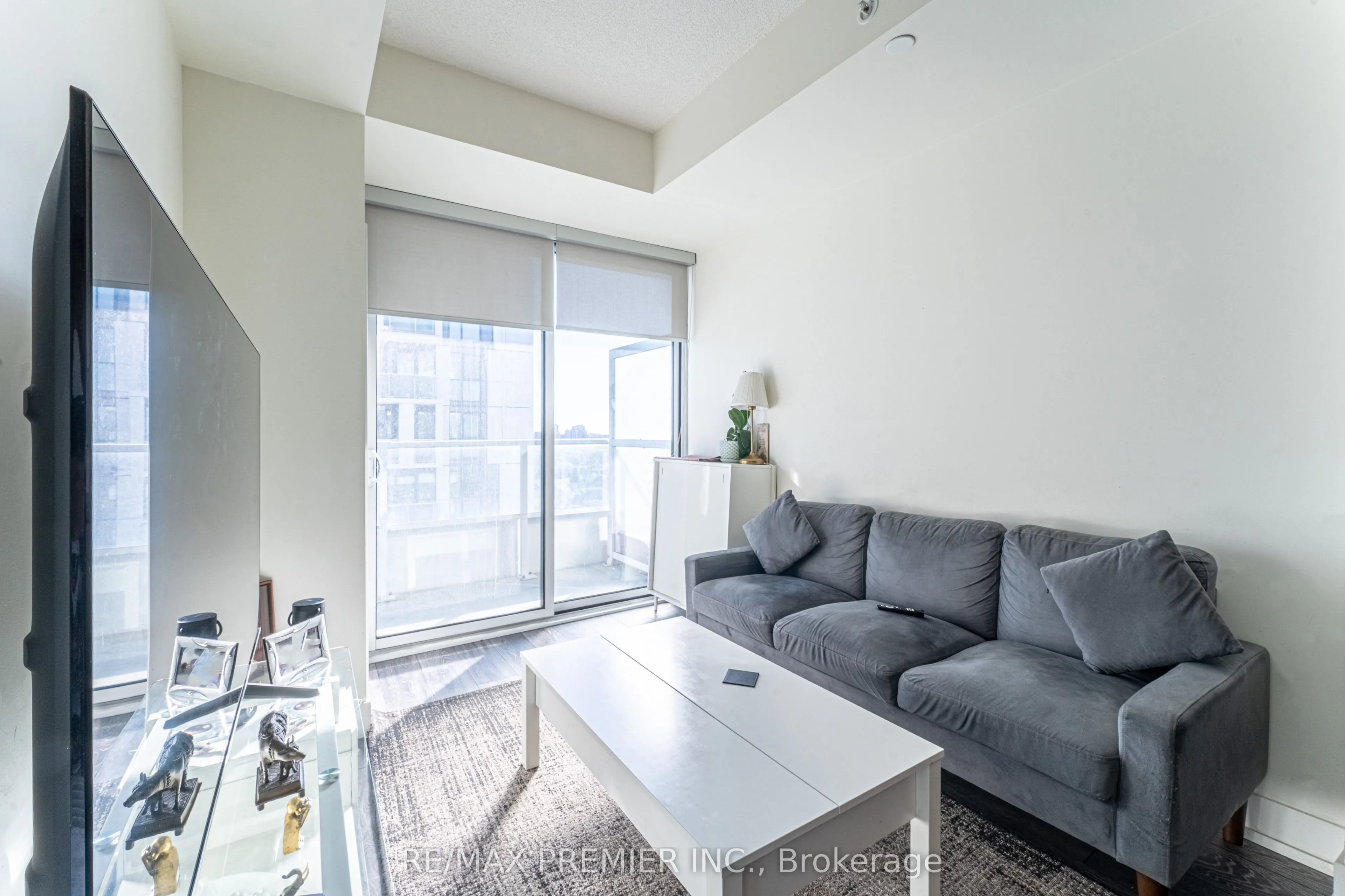 180 Fairview Mall Drive, #1511