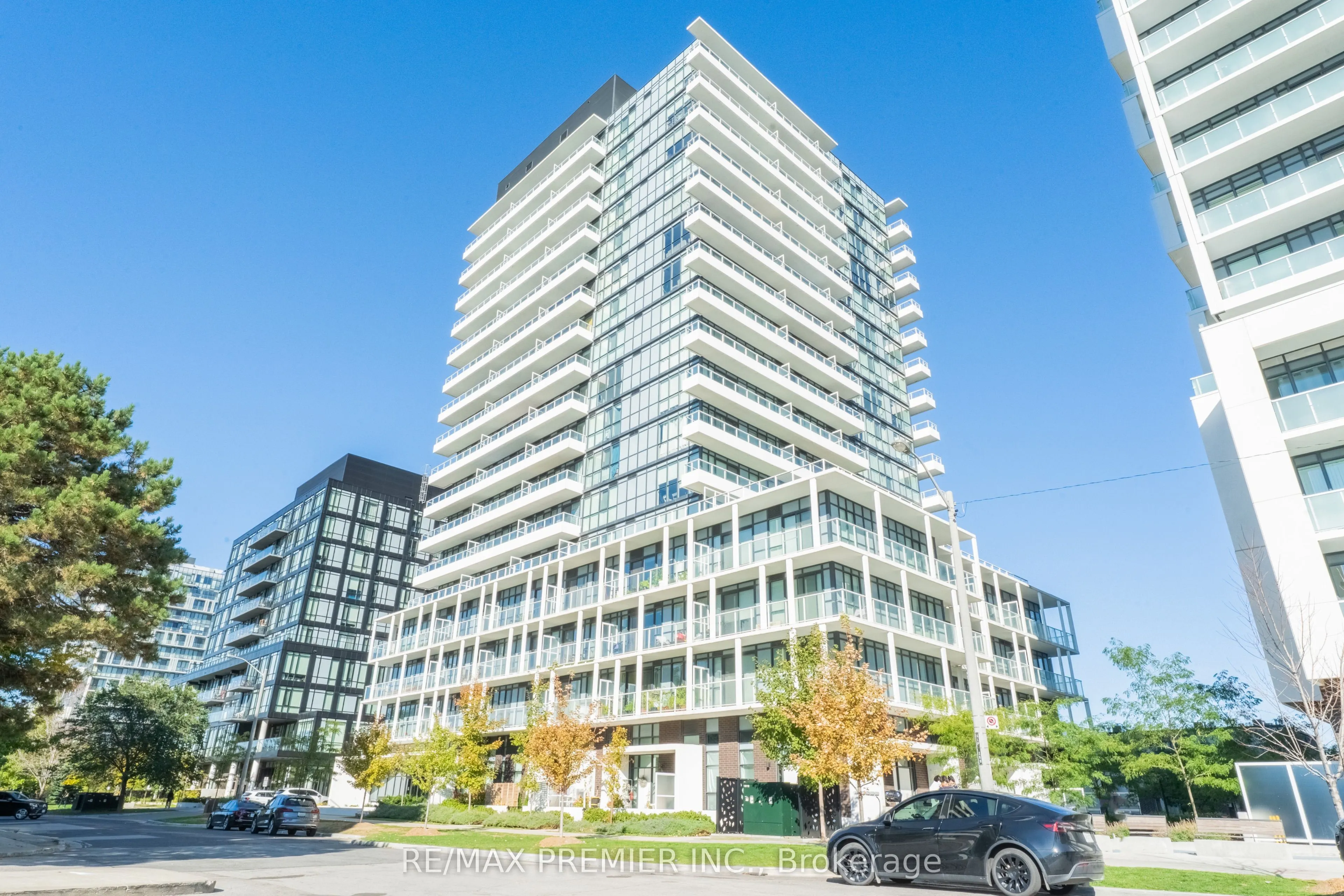 180 Fairview Mall Drive, #1511