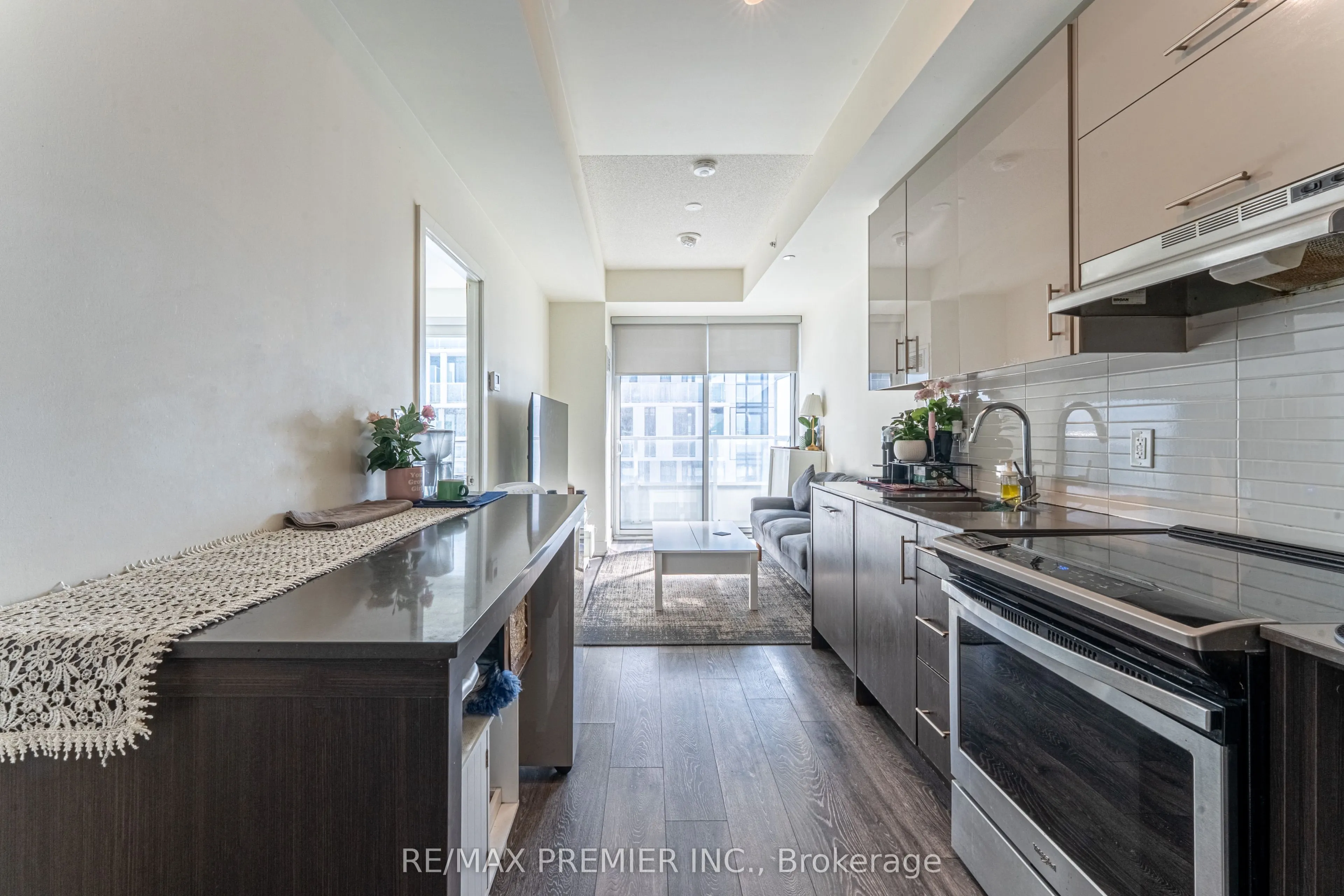 180 Fairview Mall Drive, #1511