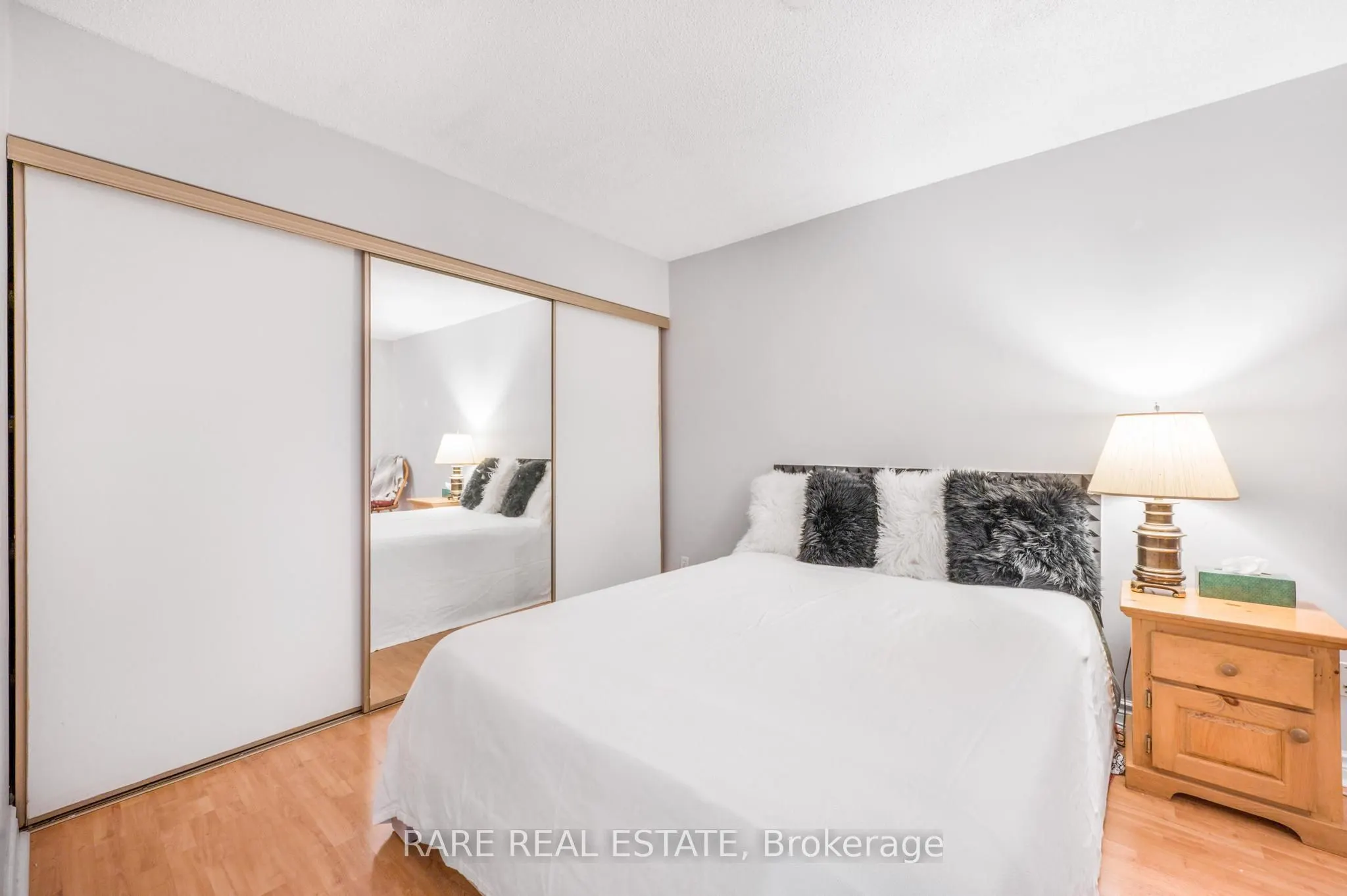 40 Scollard Street, #1003