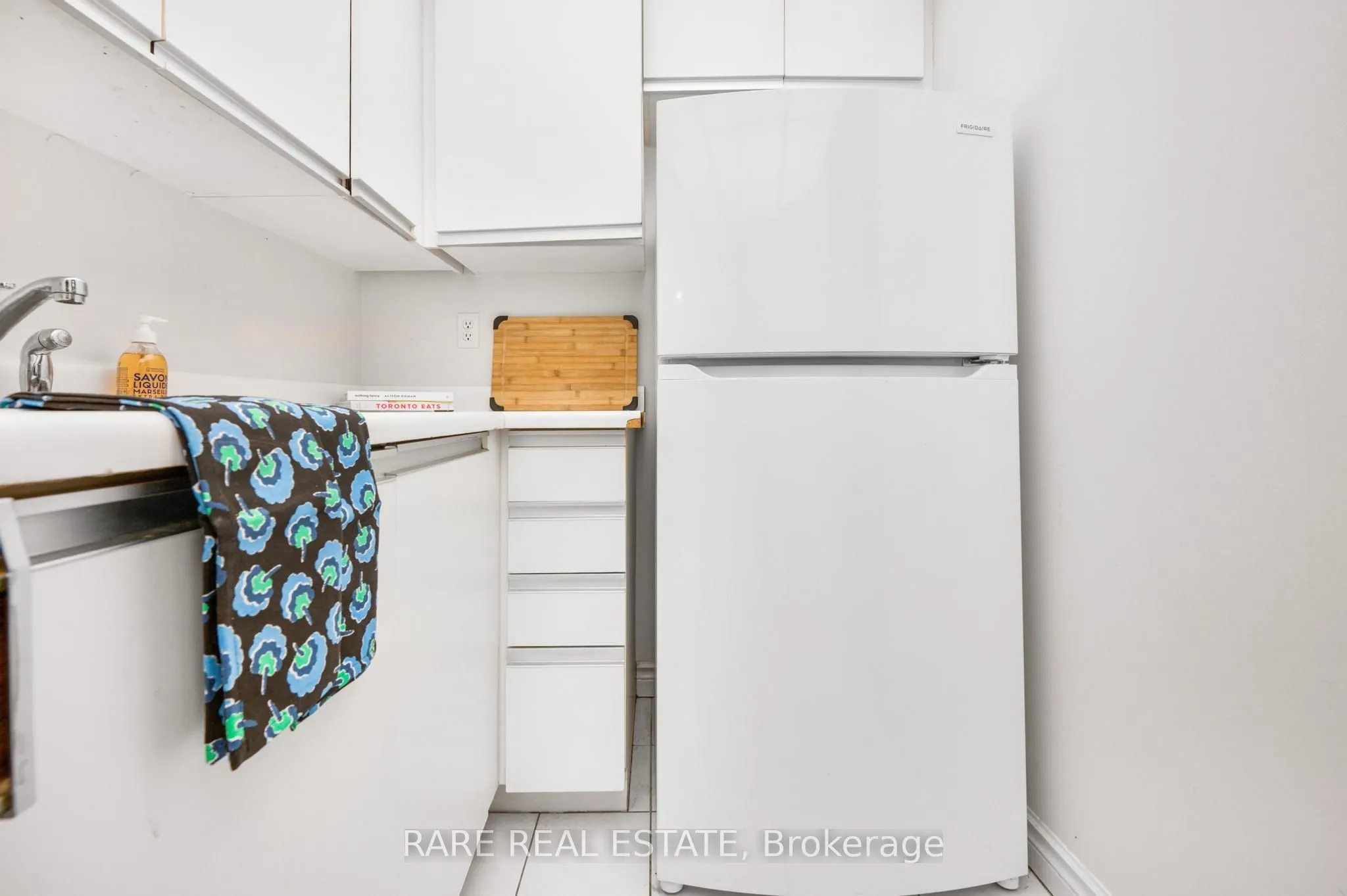 40 Scollard Street, #1003