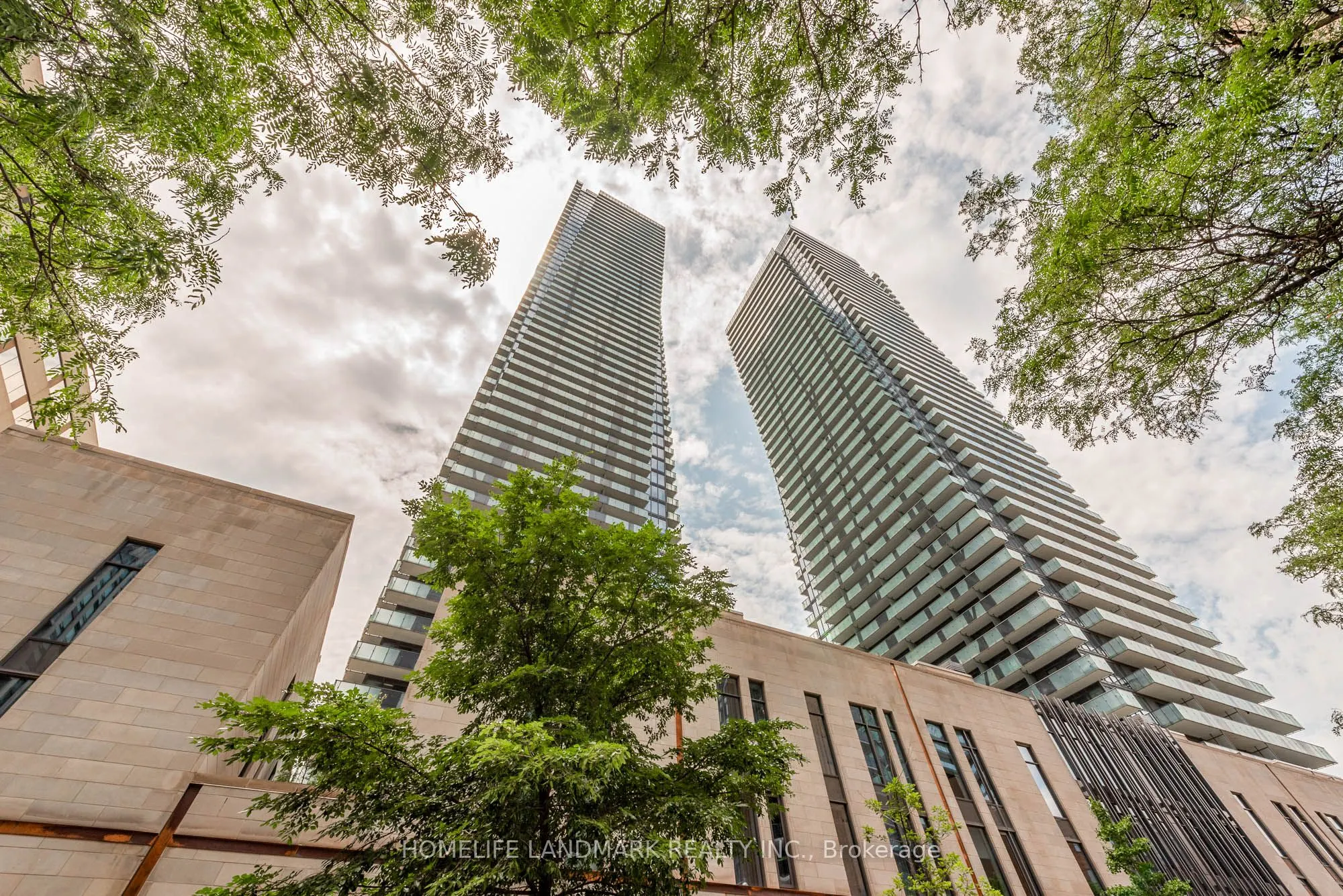 1080 Bay Street, #5104