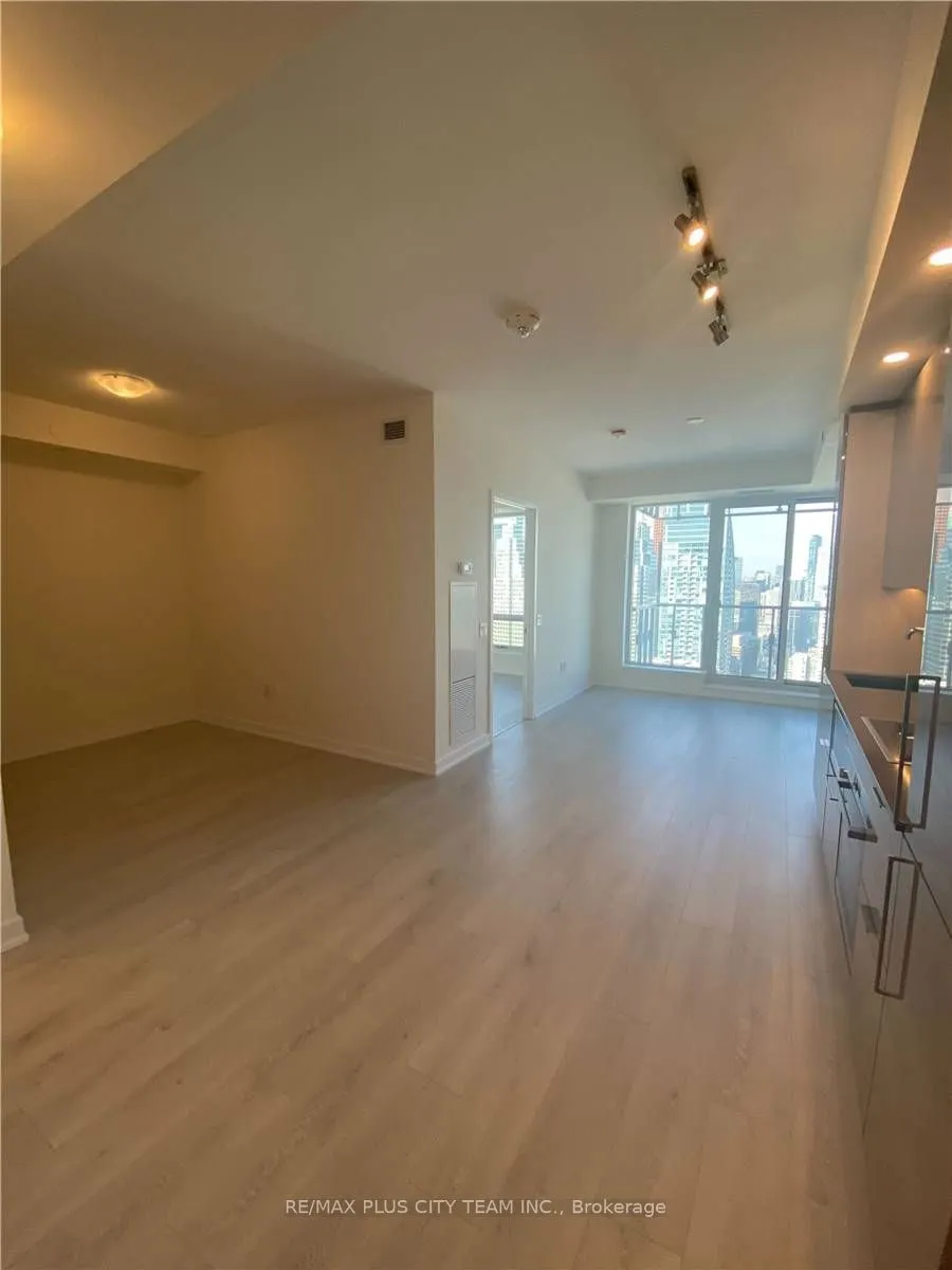 28 Freeland Street, #5106