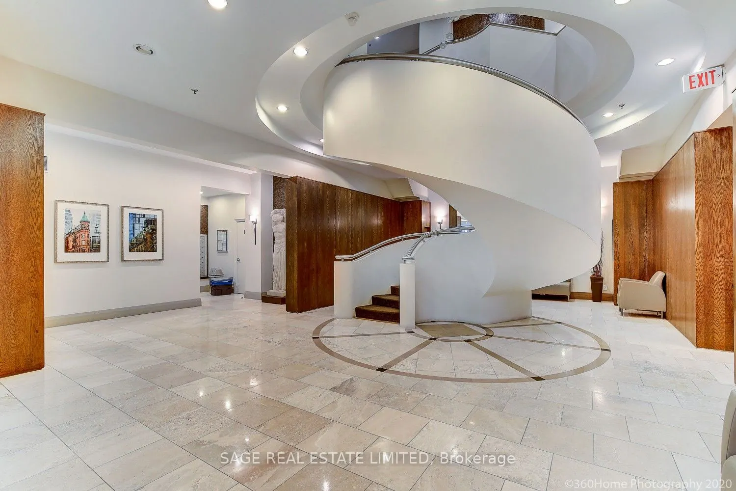 438 Richmond Street W, #712