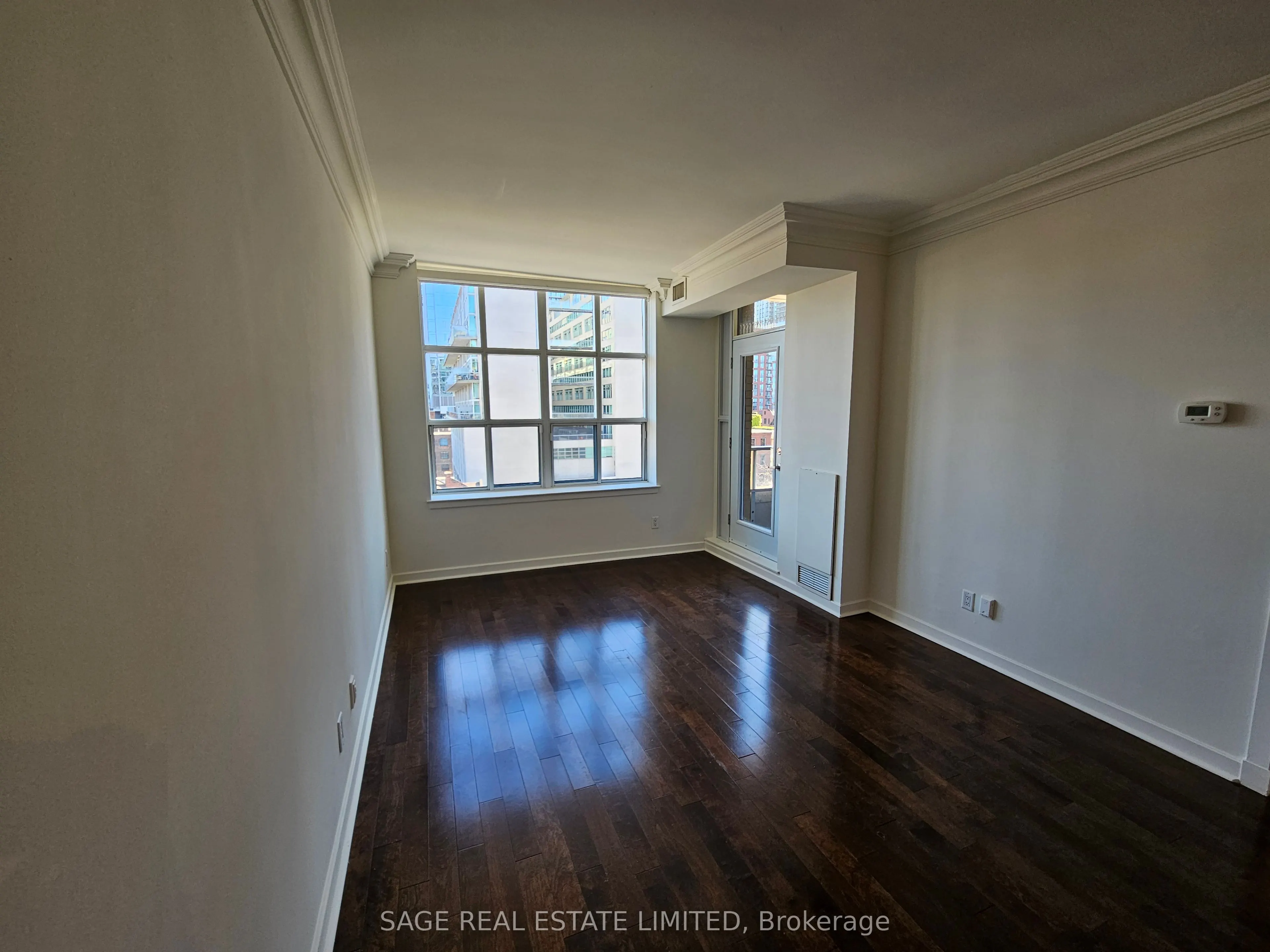 438 Richmond Street W, #712