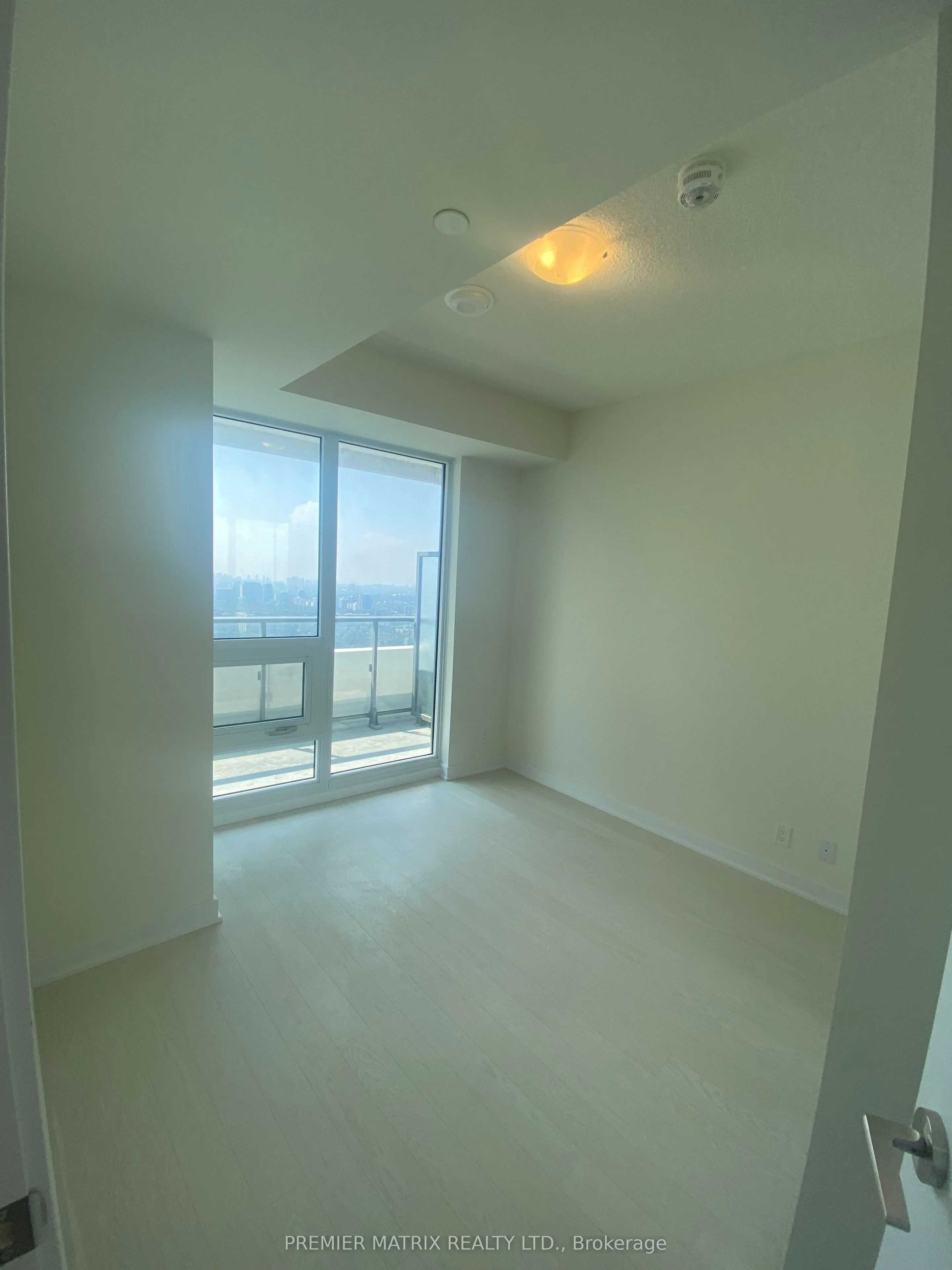 2221 Yonge Street, #4507