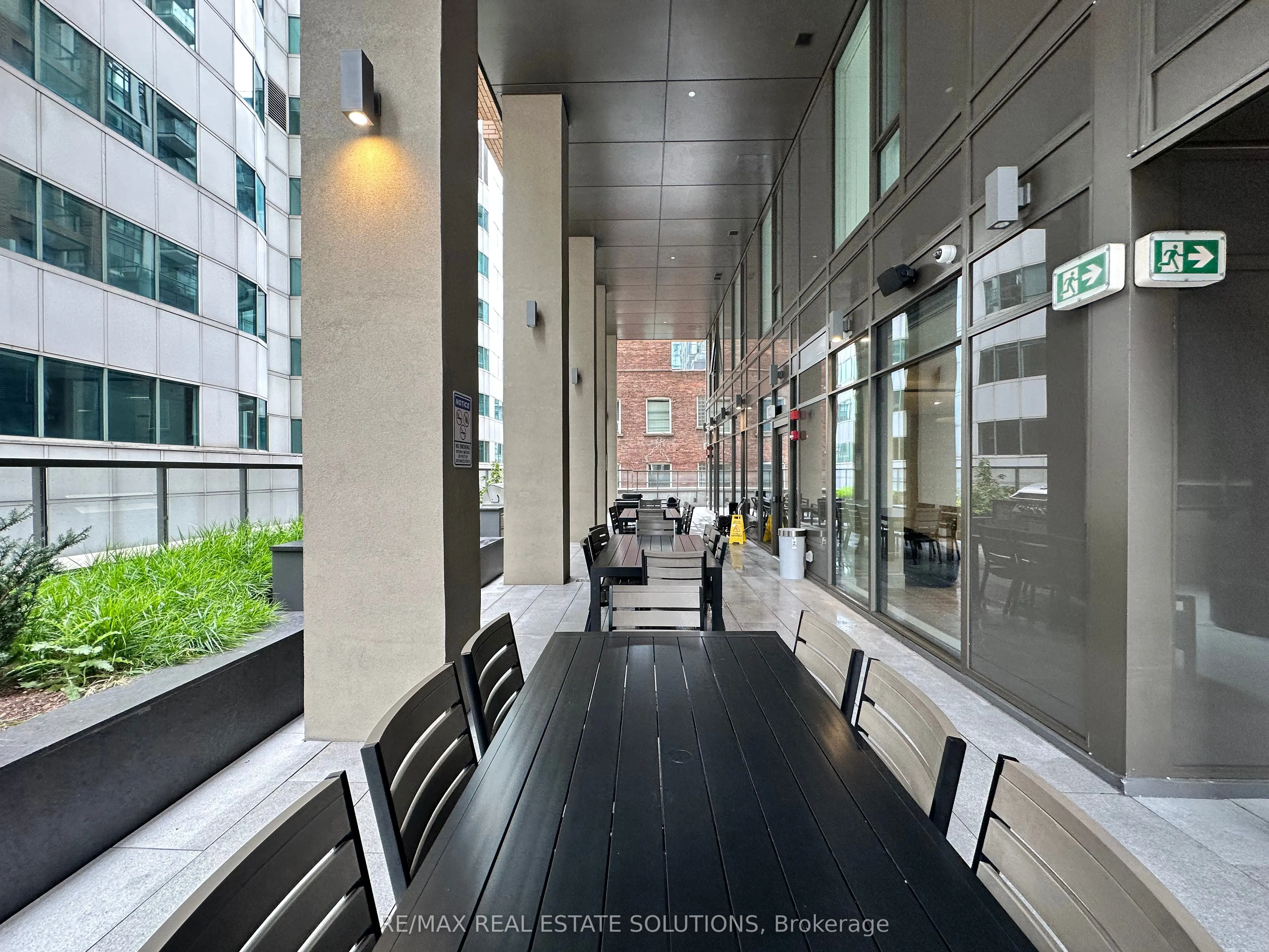 28 Widmer Street, #3726