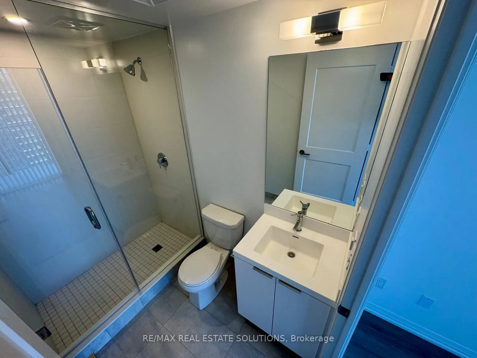 28 Widmer Street, #3726