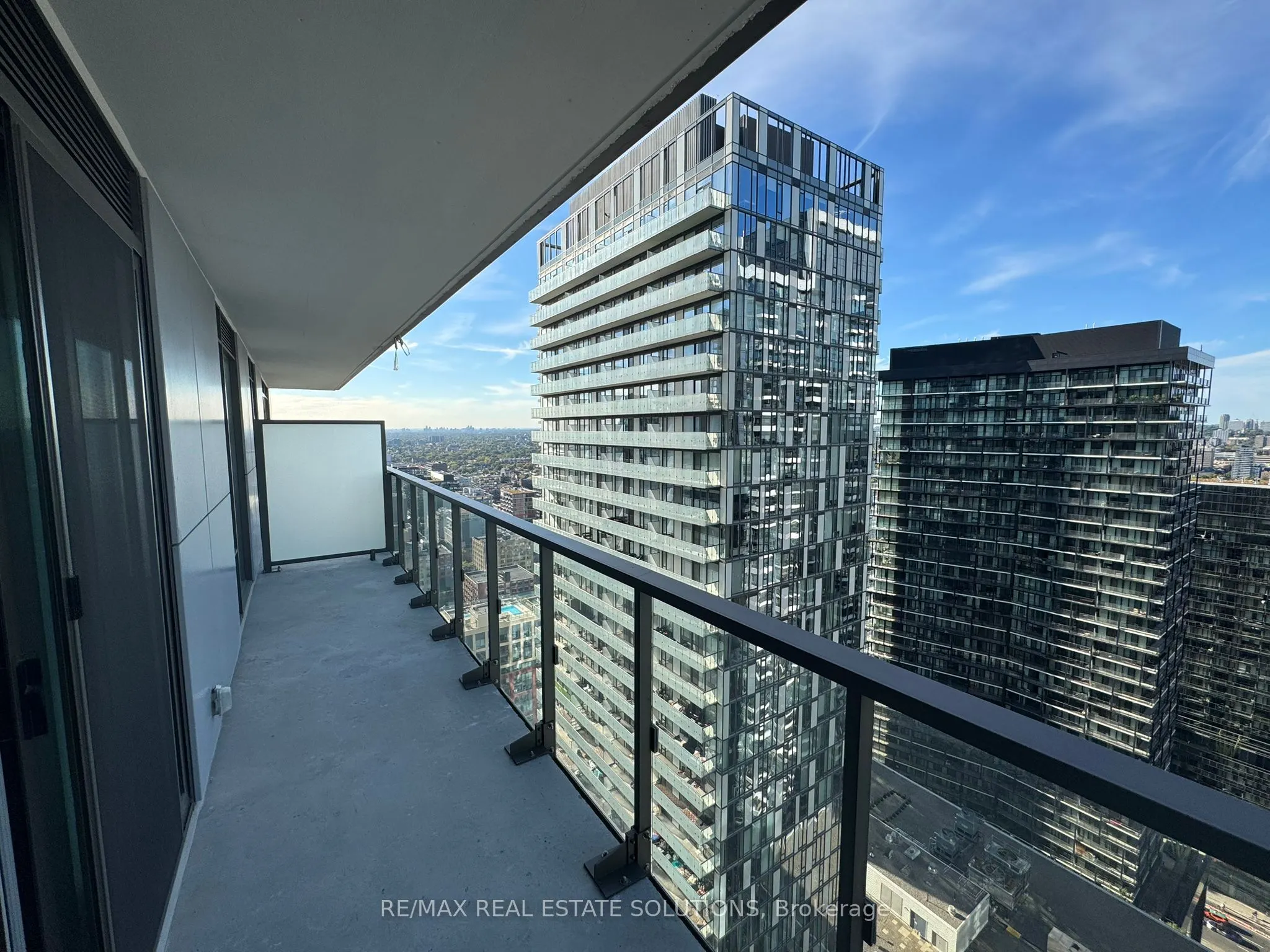 28 Widmer Street, #3726