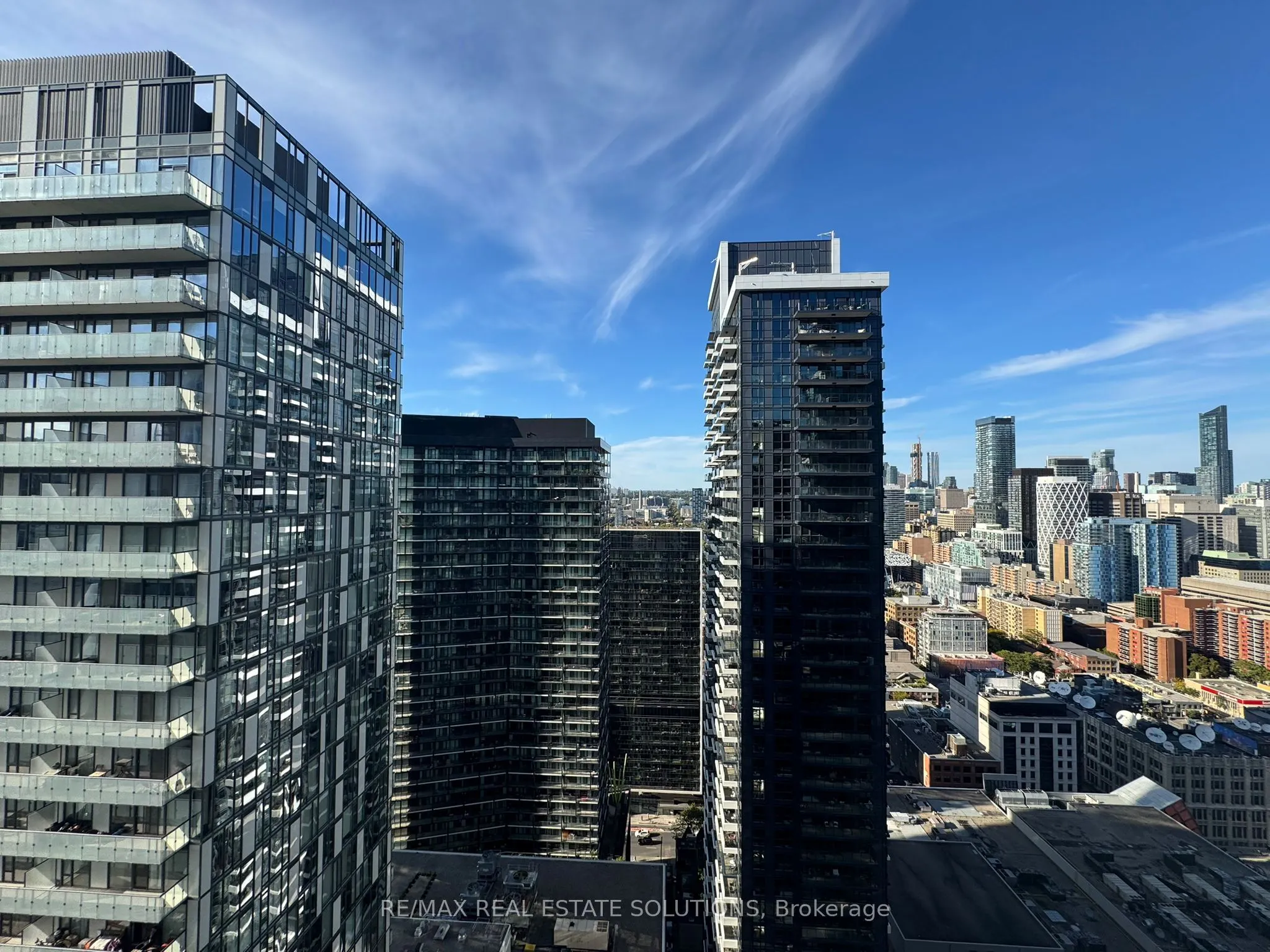 28 Widmer Street, #3726