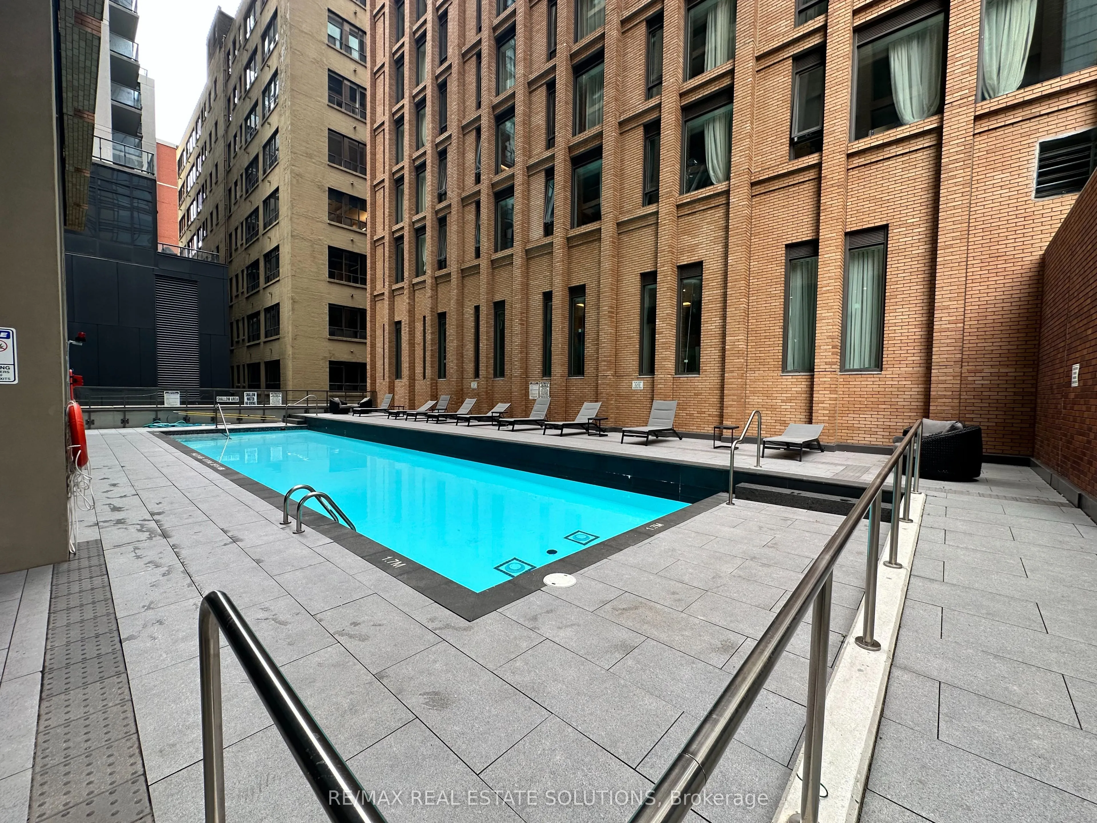 28 Widmer Street, #3726