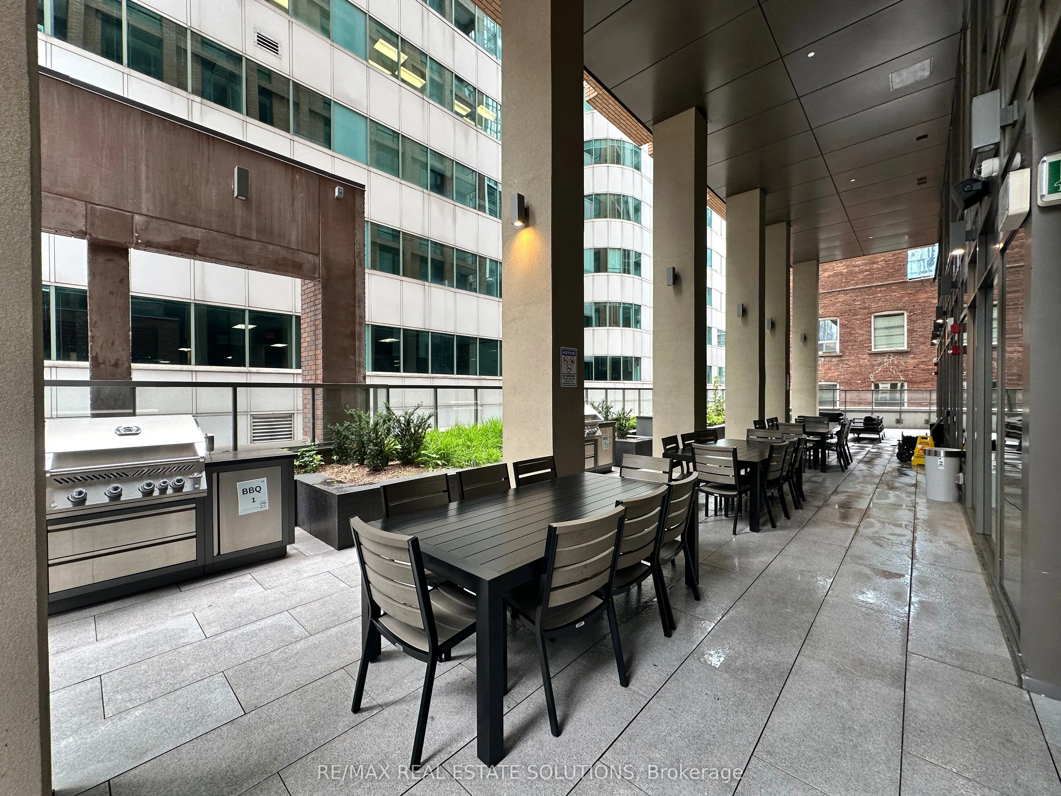 28 Widmer Street, #3726