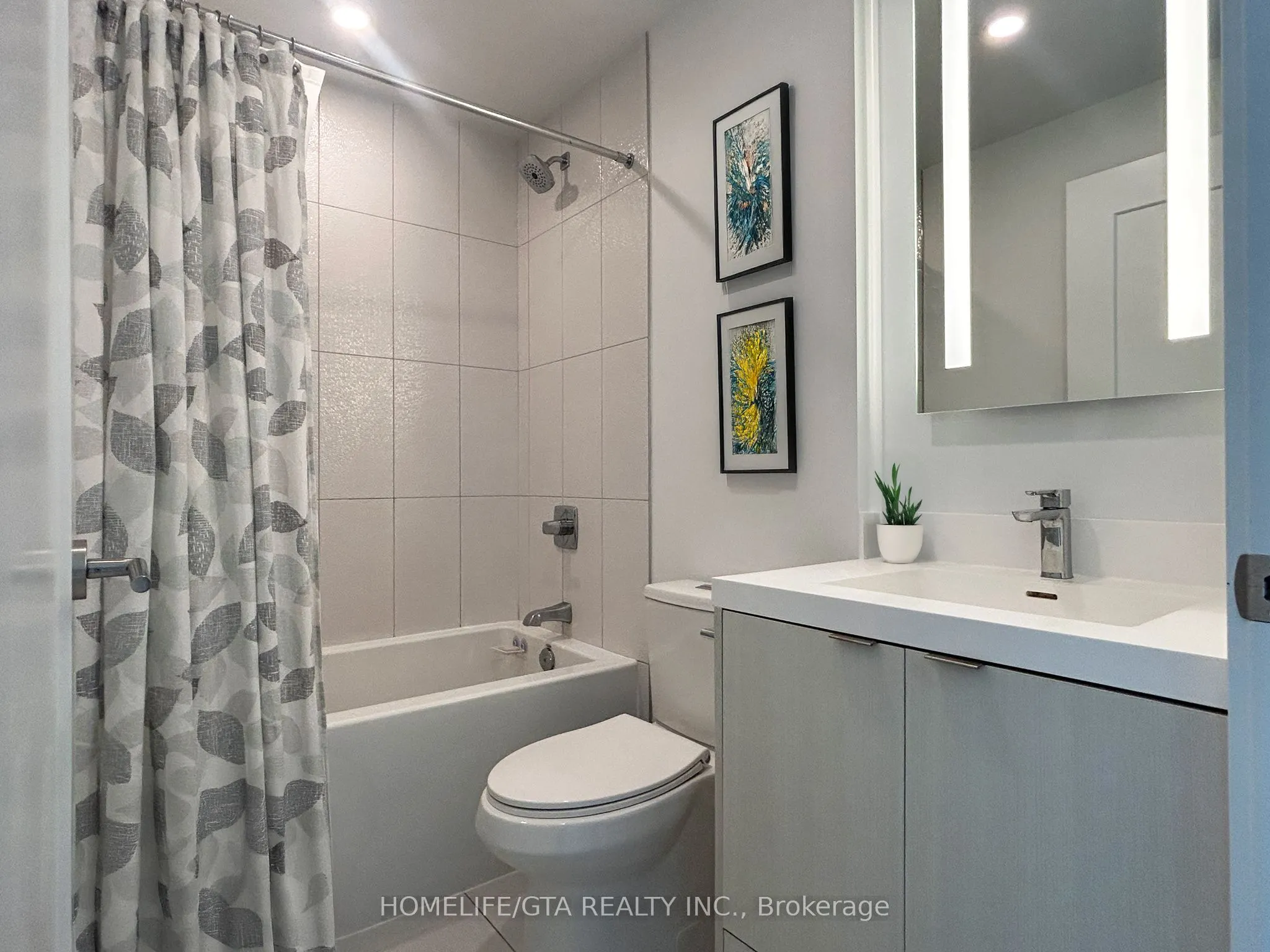 30 Inn On The Park Drive, #2207