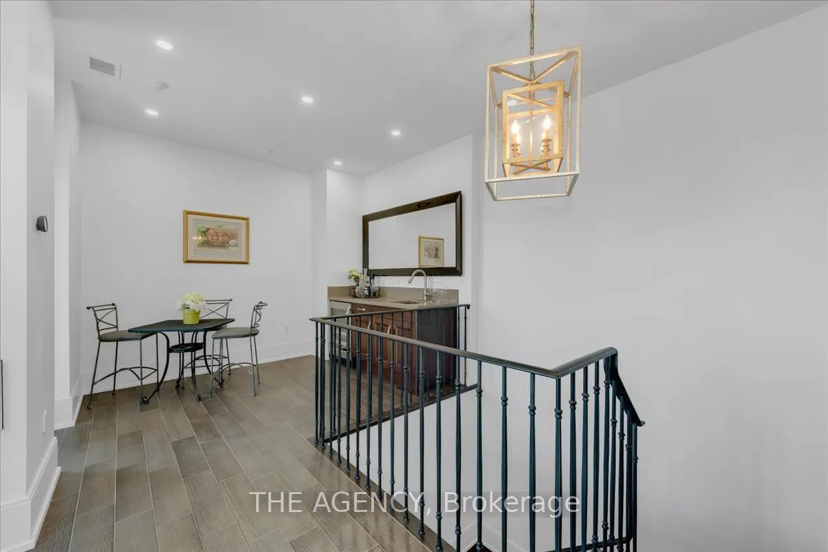 70 Roehampton Avenue, #PH15