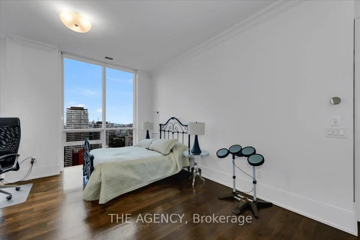 70 Roehampton Avenue, #PH15