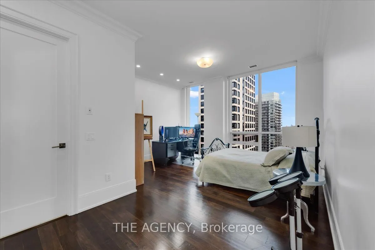 70 Roehampton Avenue, #PH15