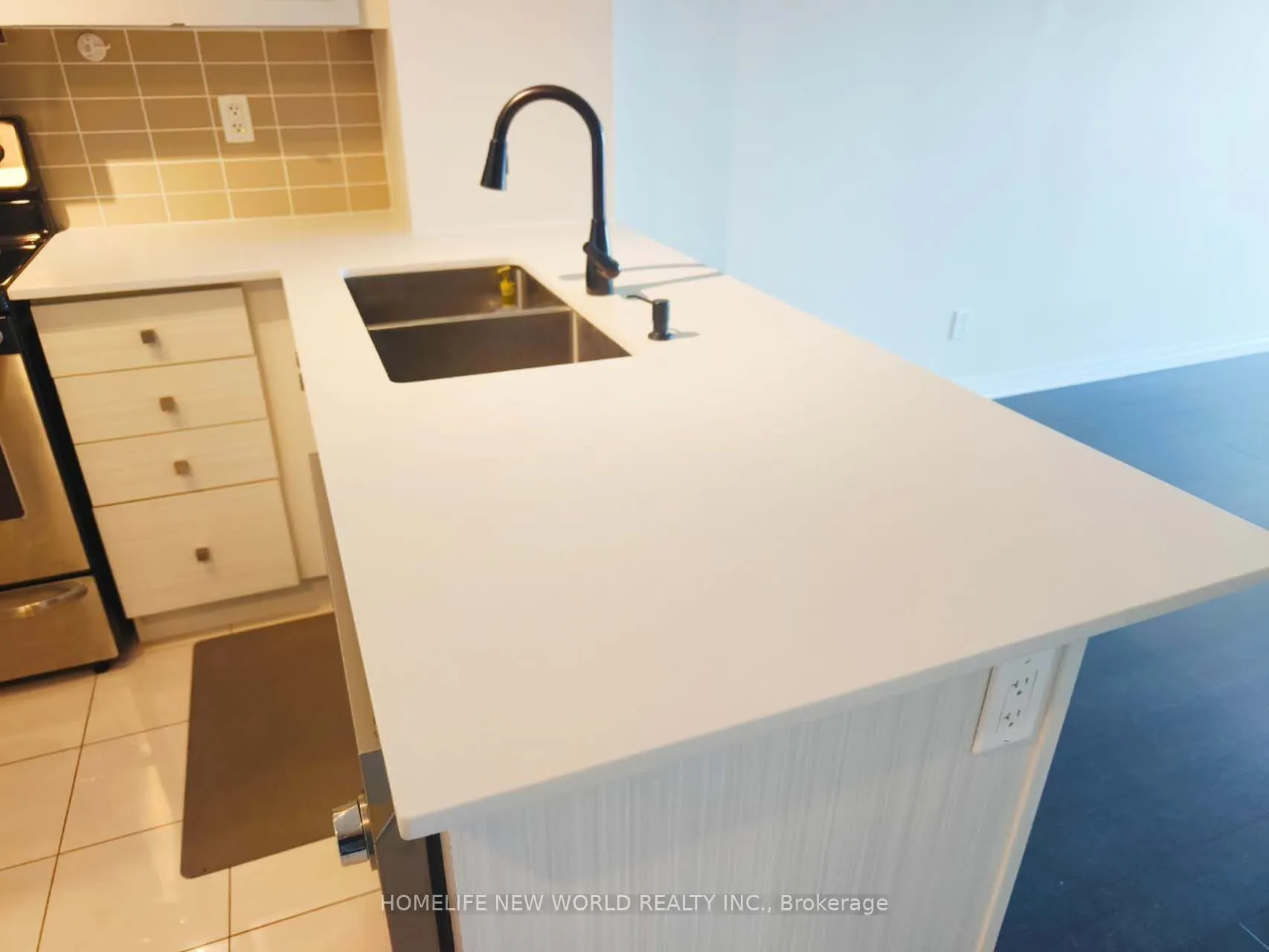 275 Yorkland Road, #3208