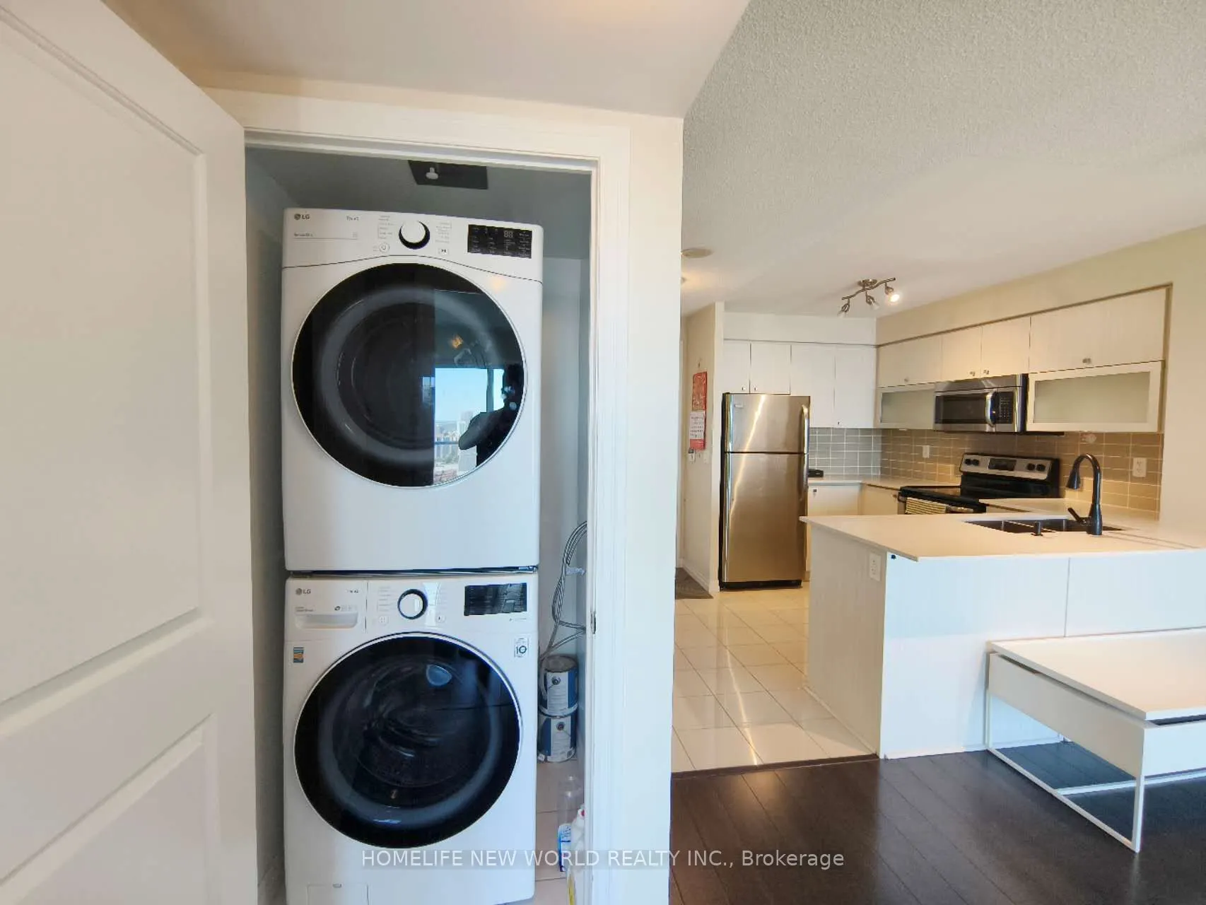 275 Yorkland Road, #3208