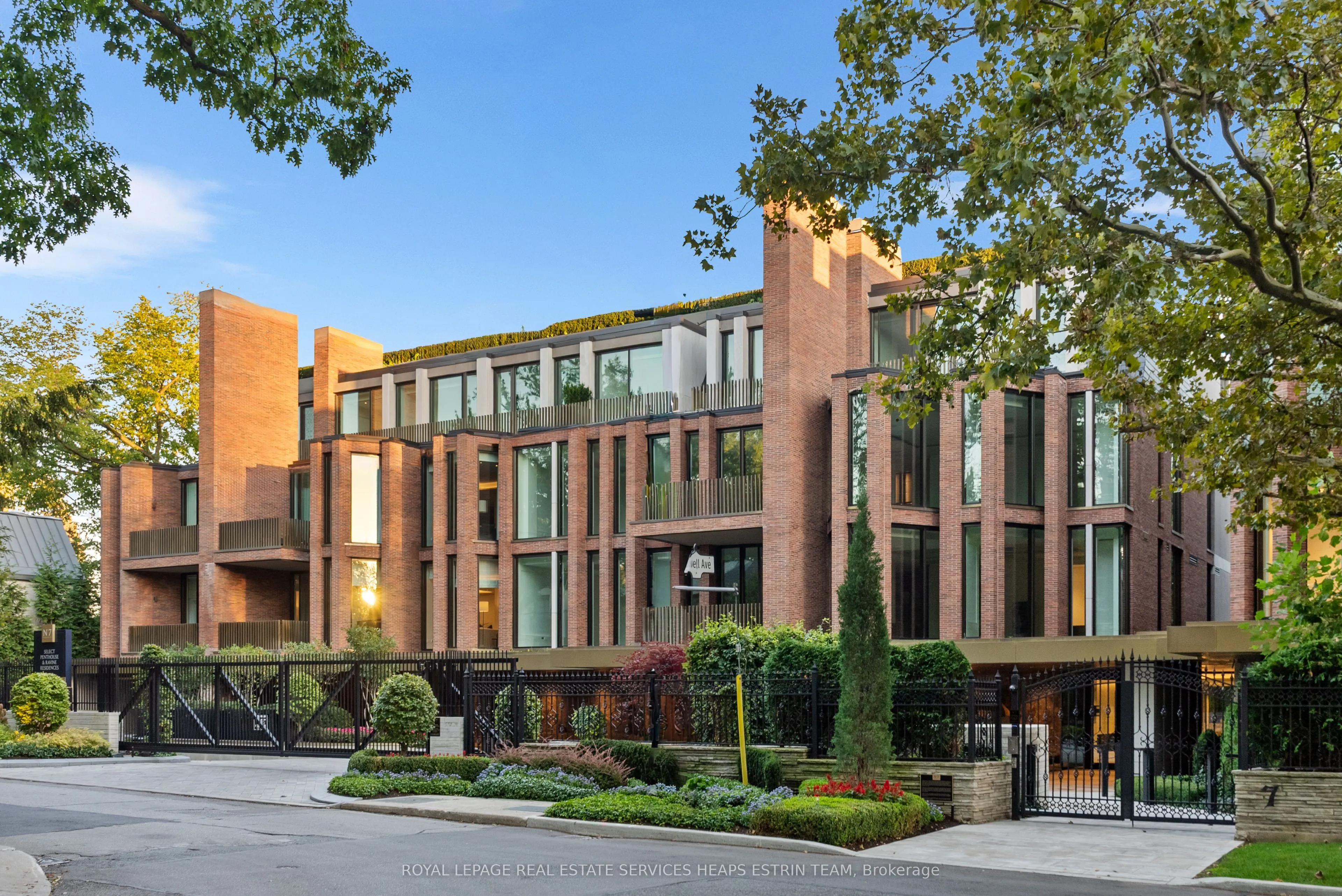 7 Dale Avenue, #302