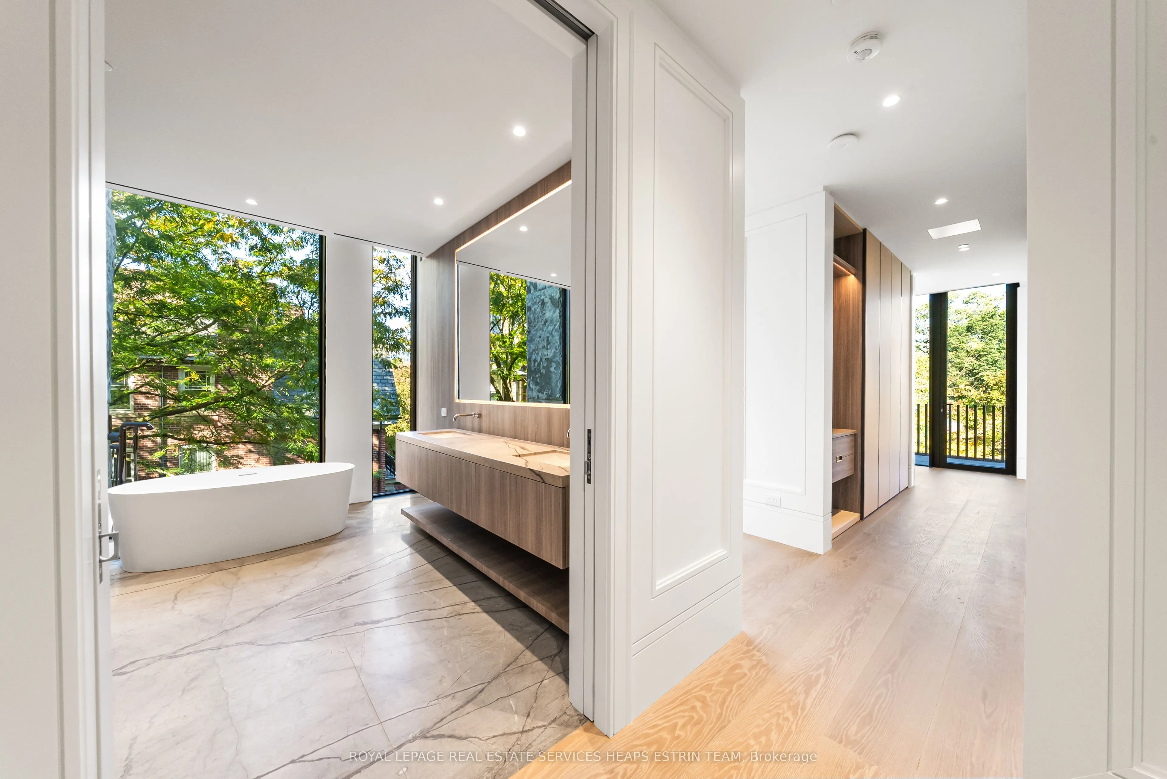 7 Dale Avenue, #302