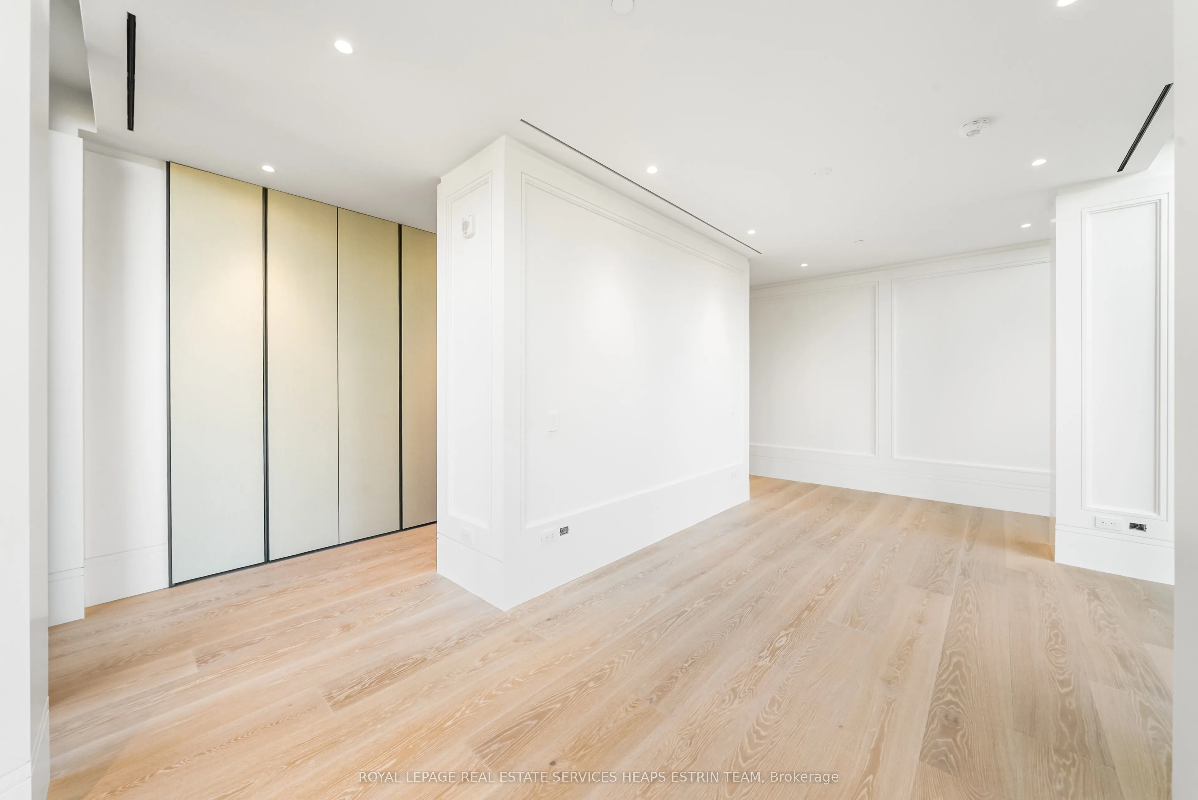 7 Dale Avenue, #302