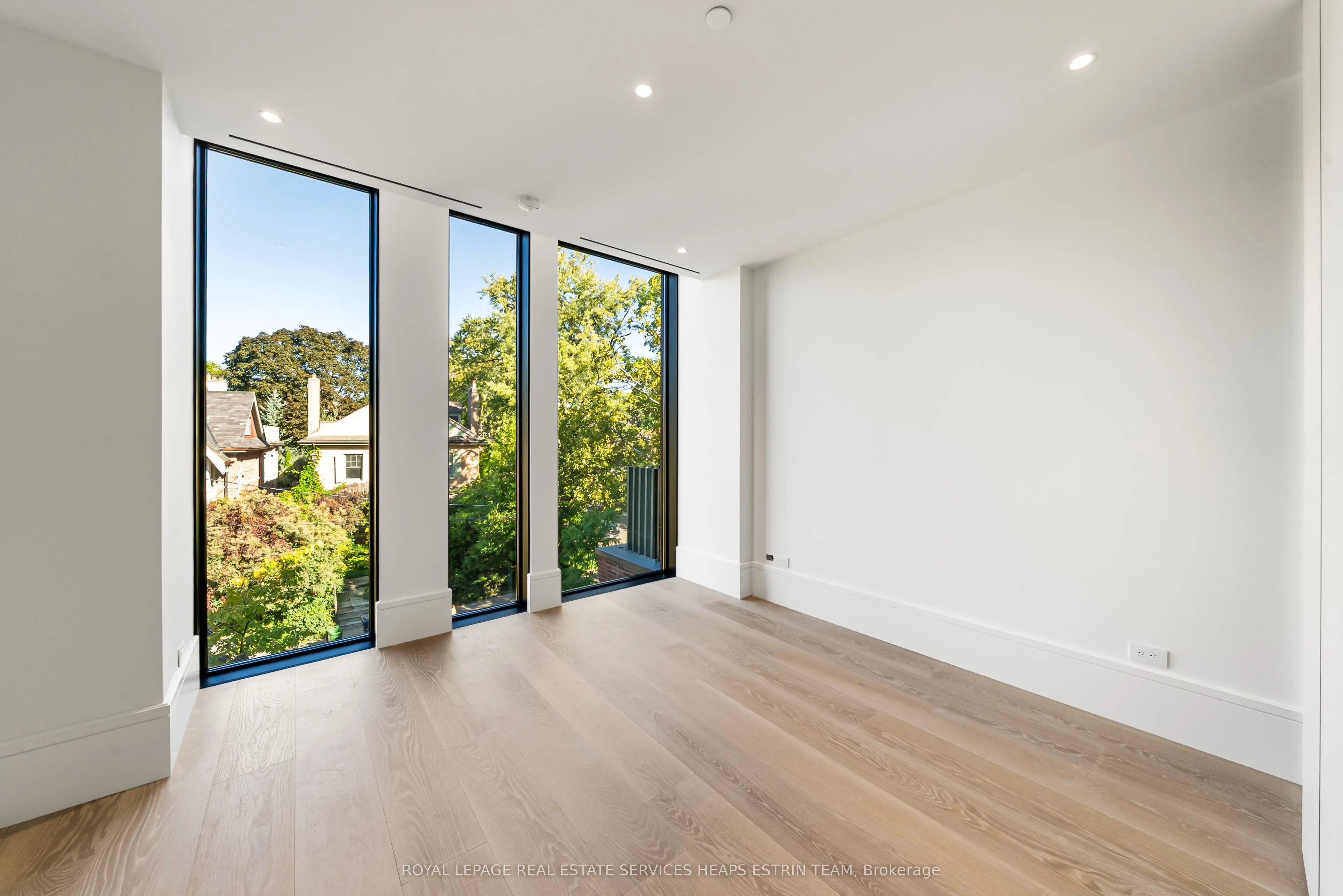 7 Dale Avenue, #302